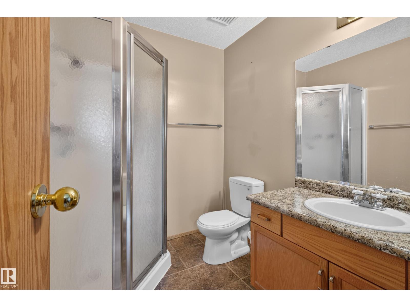 5116 52 Ave - 20
