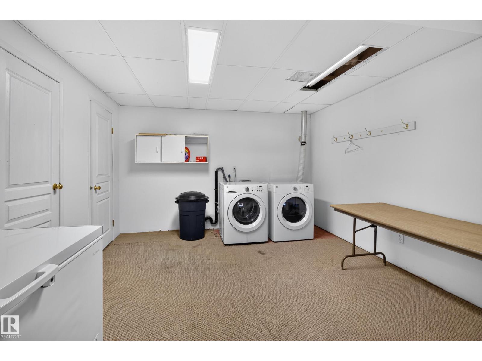 5116 52 Ave - 29