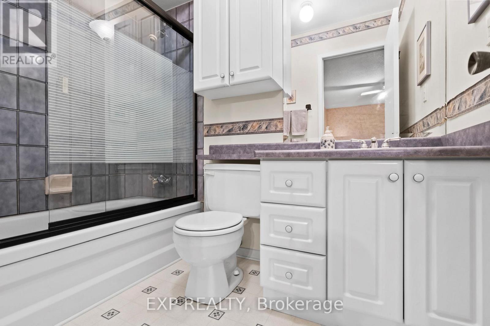 25 LILAC AVENUE - Image 23