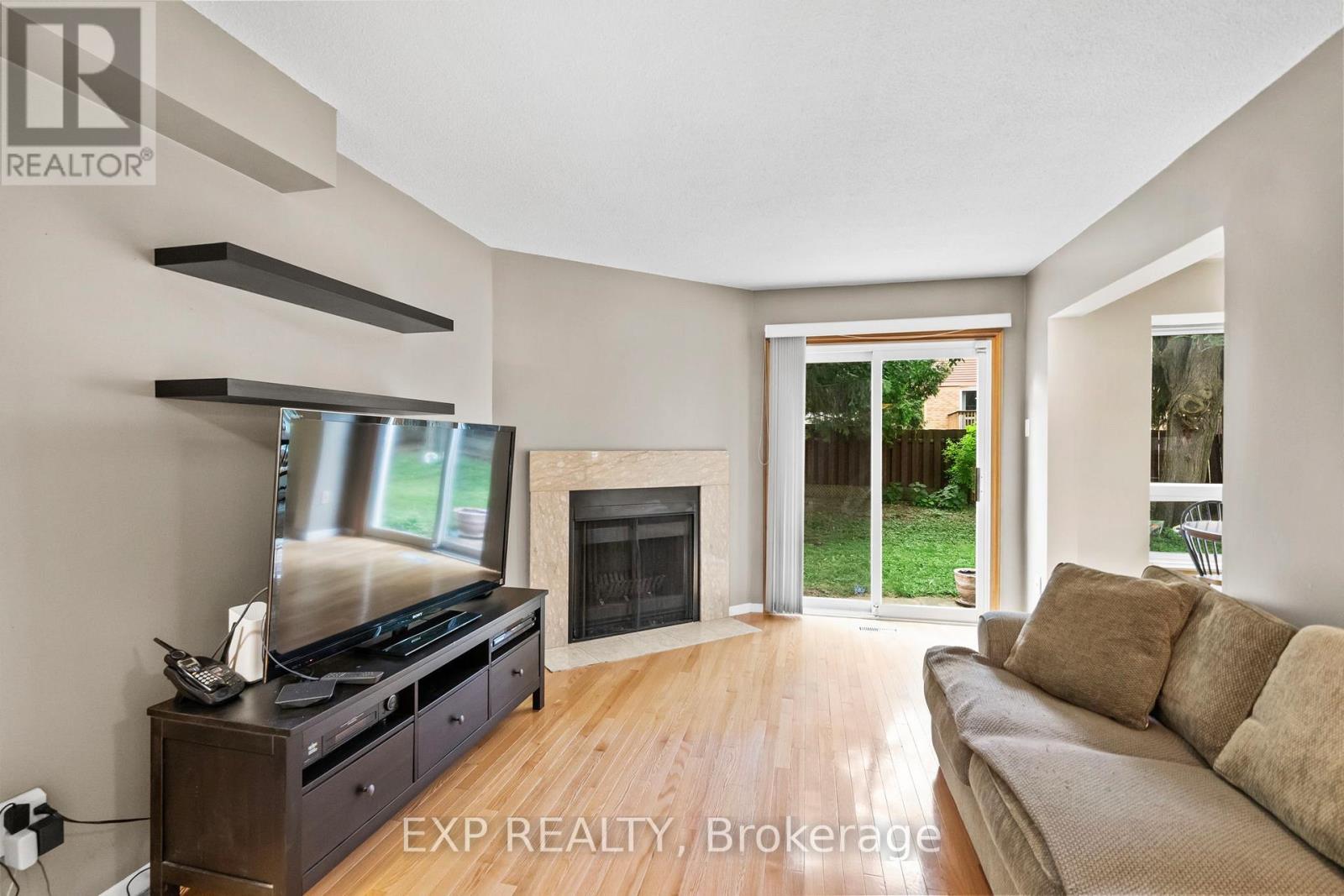 25 LILAC AVENUE - Image 14