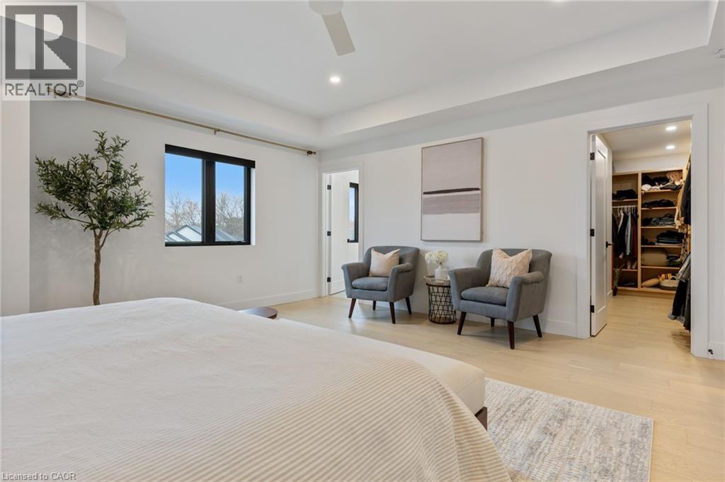 12 MACNEIL Court - 29