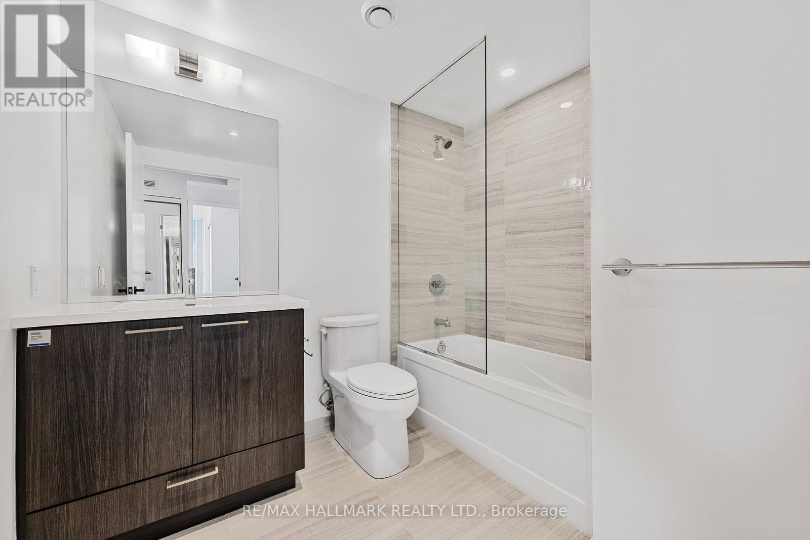 #4312 225 COMMERCE STREET - 6