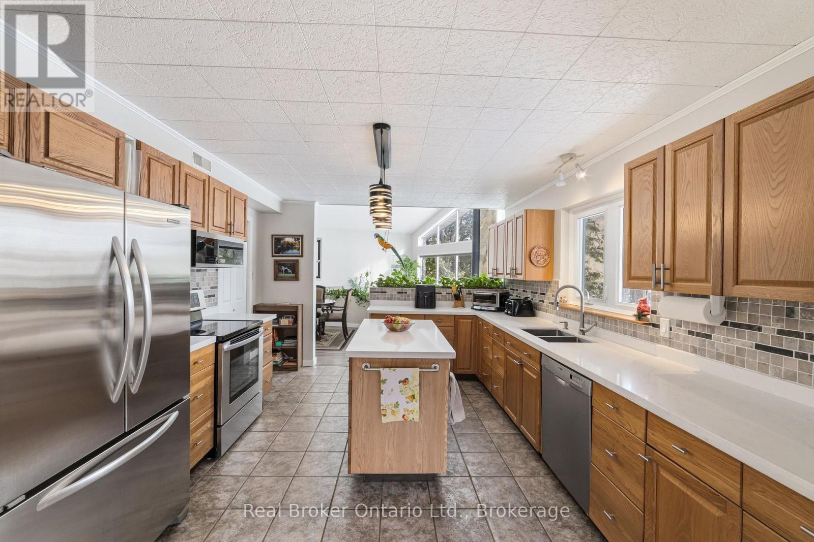 295 BRANT ROAD - 10