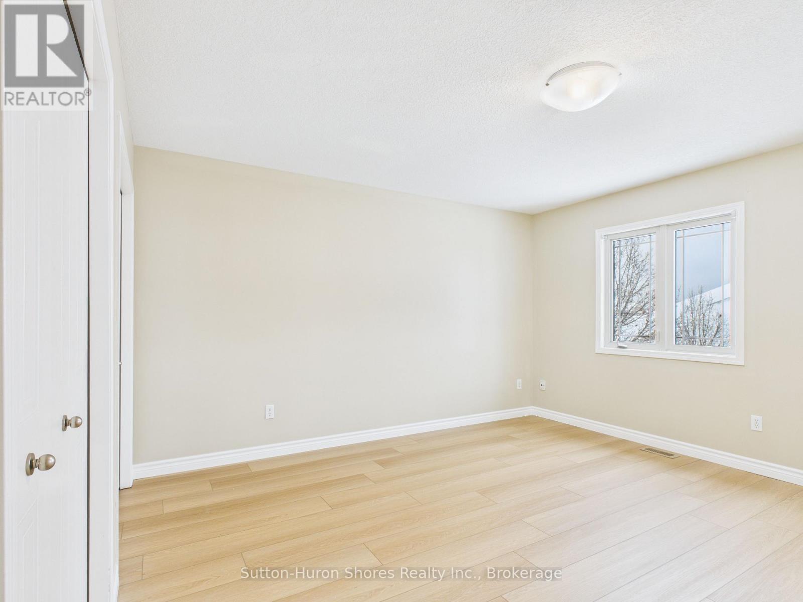 #2 409 JOSEPH STREET - 21