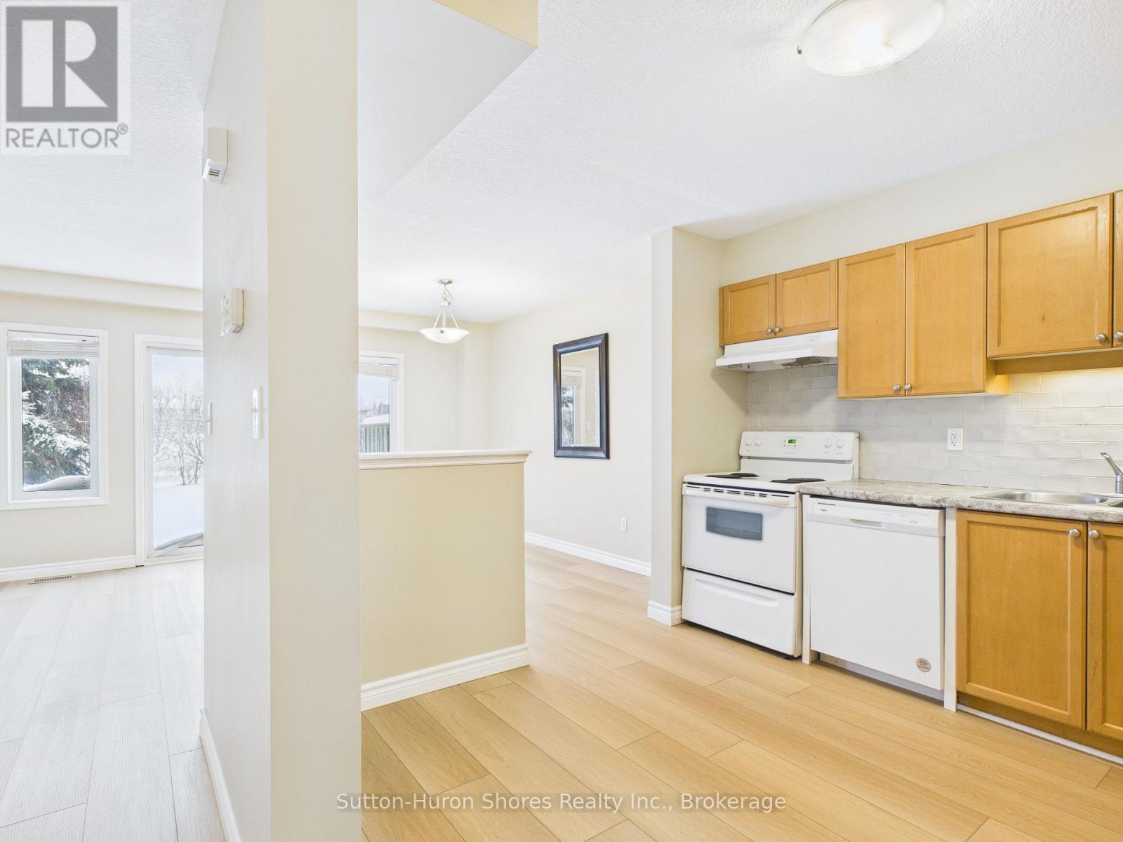 #2 409 JOSEPH STREET - 10
