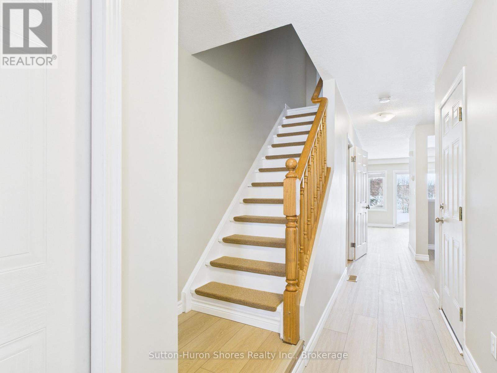 #2 409 JOSEPH STREET - 16
