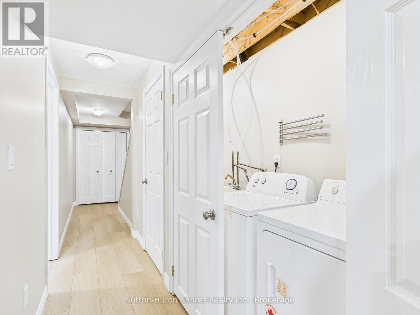 #2 409 JOSEPH STREET - 27