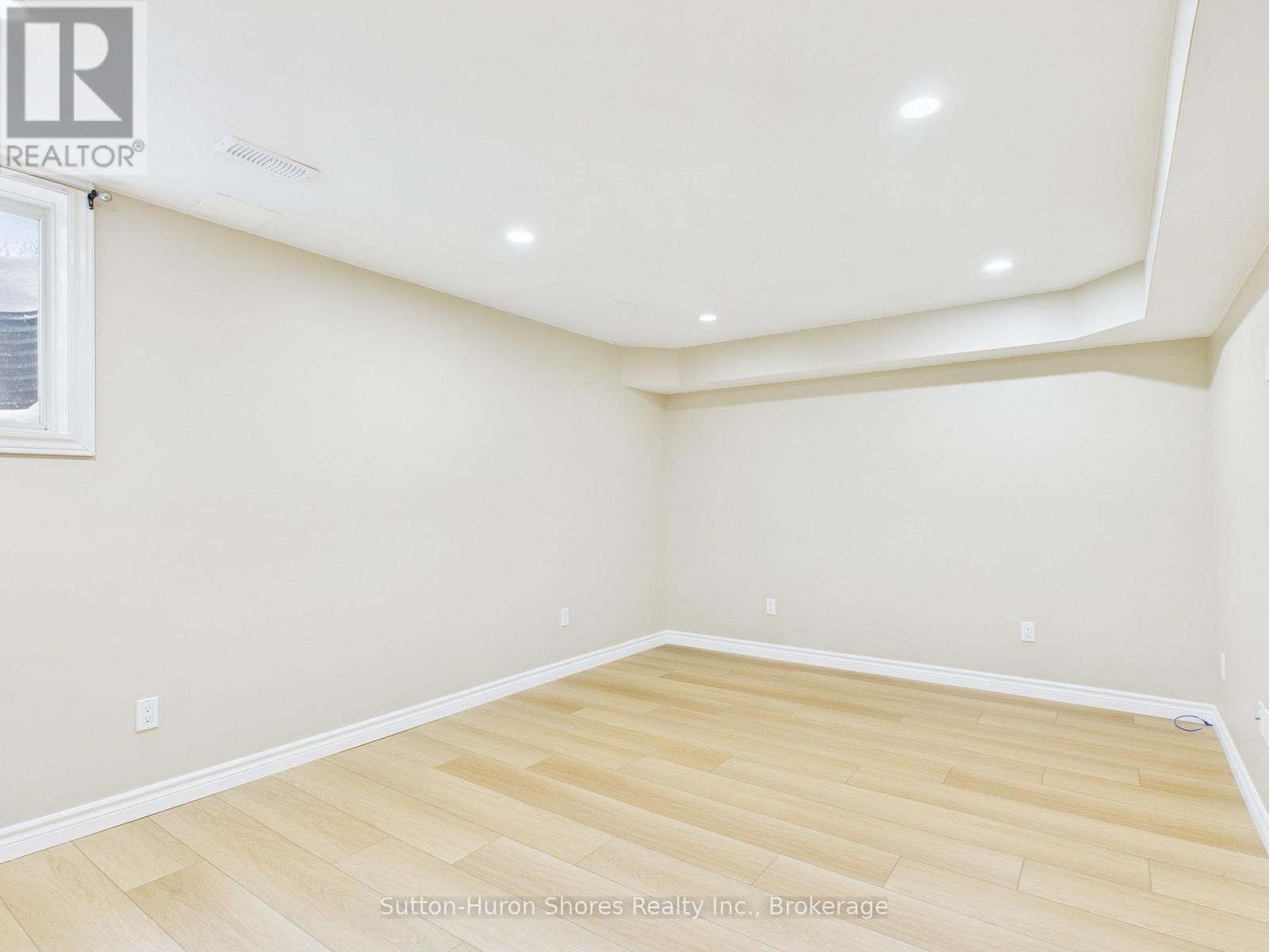 #2 409 JOSEPH STREET - 30