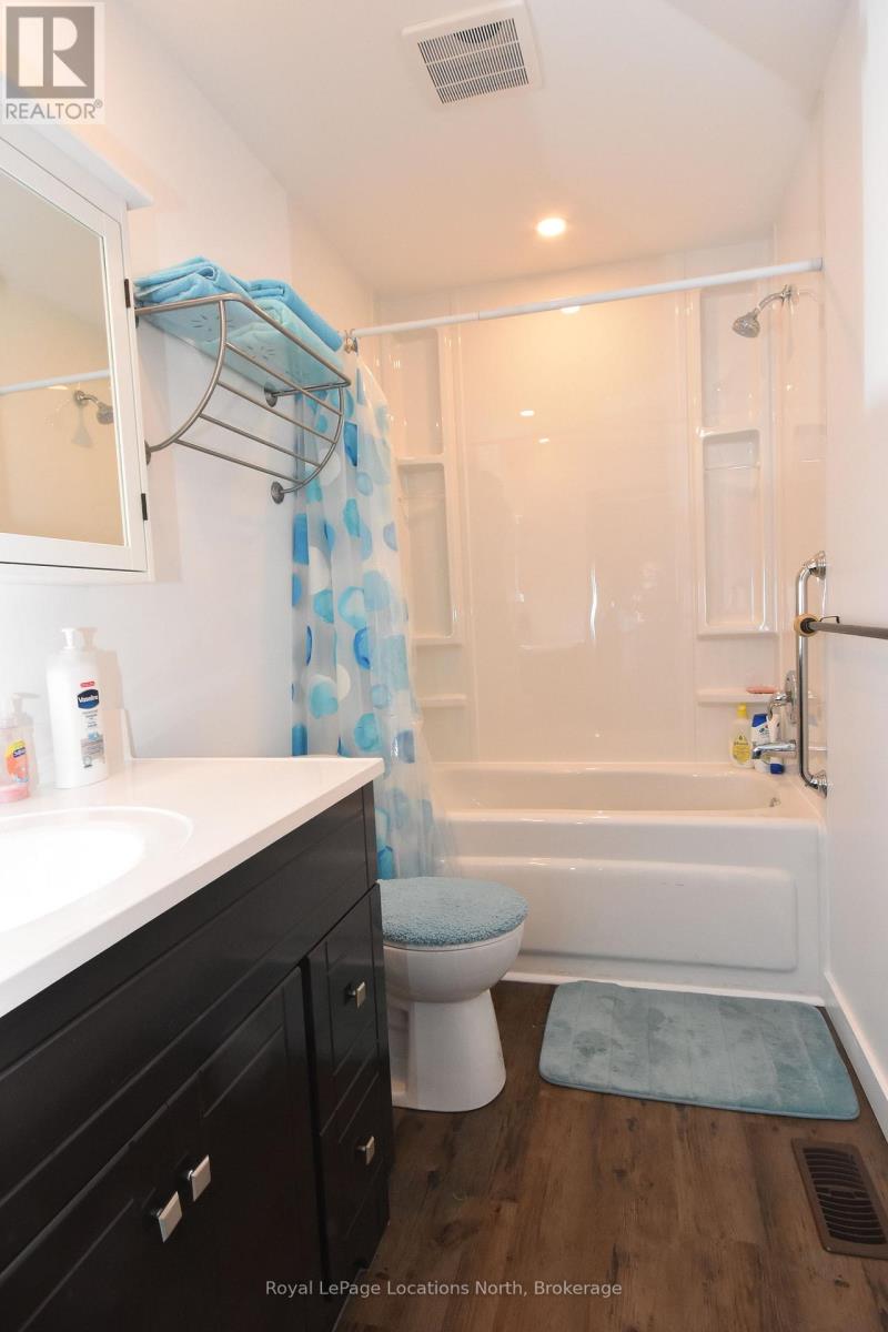 236 PHILLIPS STREET S - 38