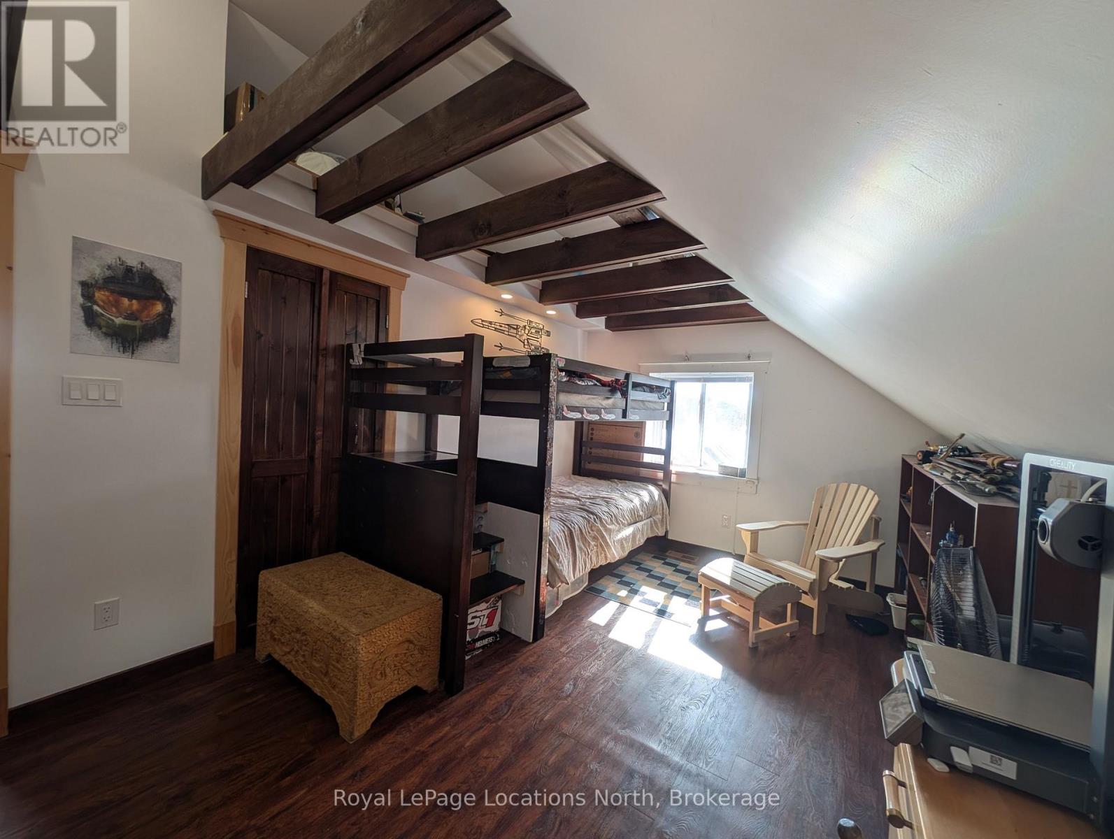 236 PHILLIPS STREET S - 30