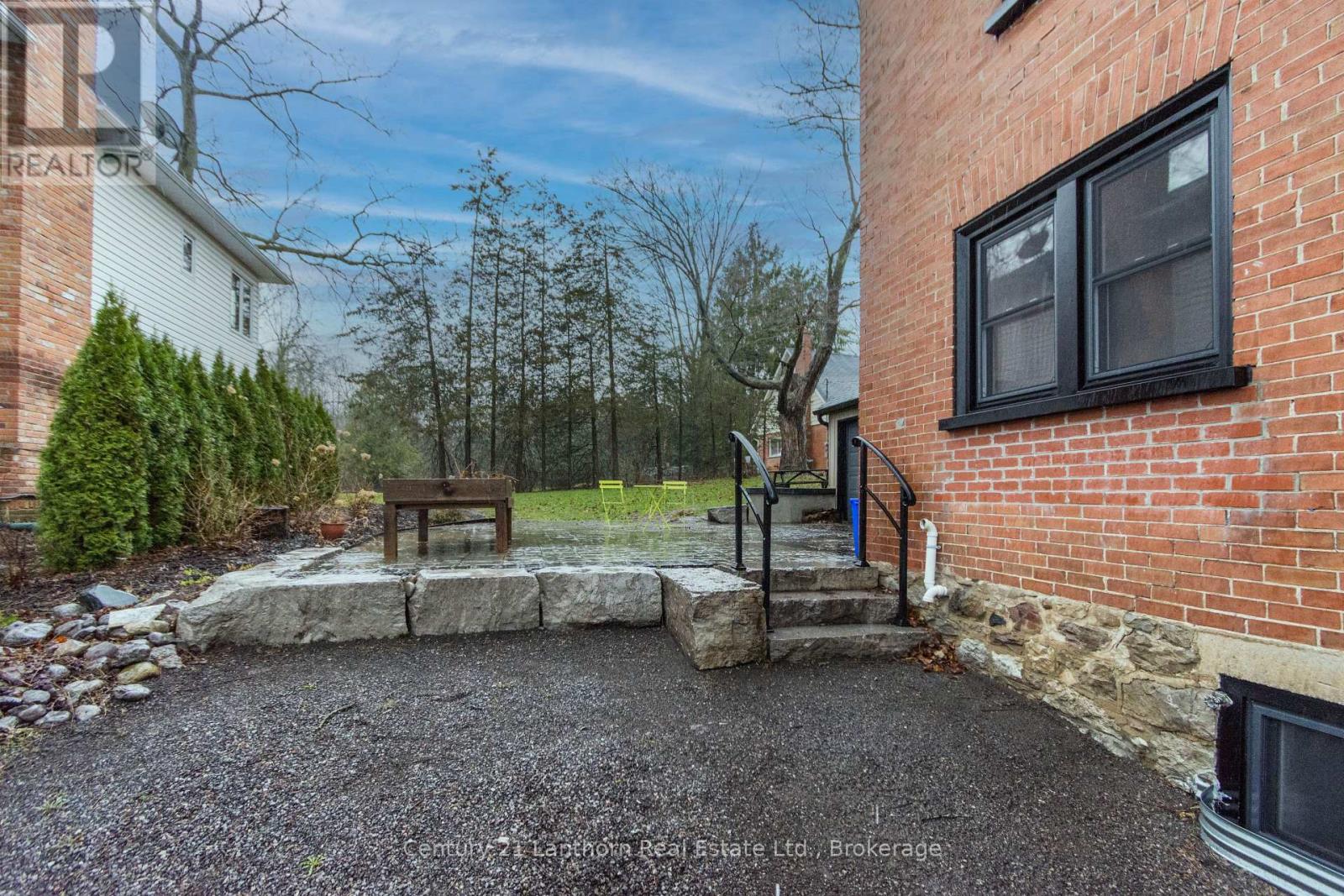 320 GRAND ROAD - 29