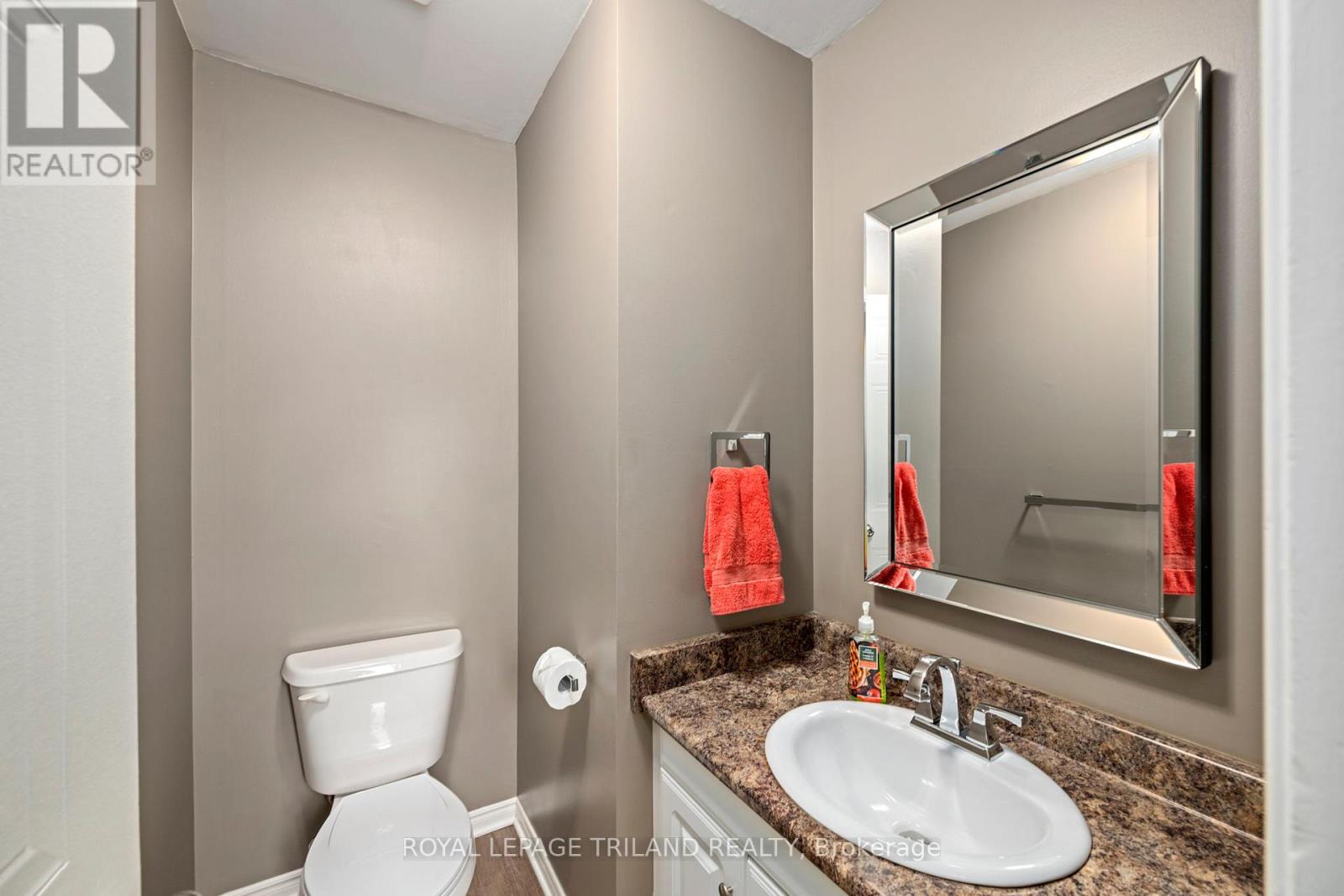83 BONAVENTURE DRIVE - 11