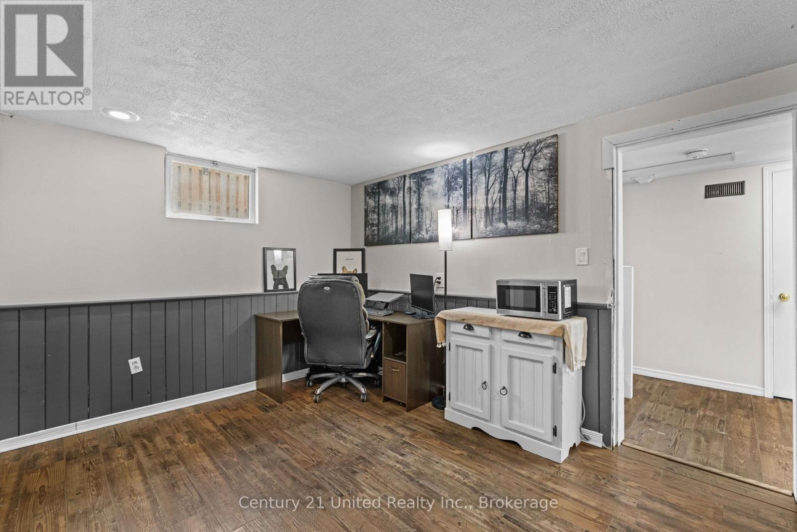 107 STRICKLAND STREET - 15