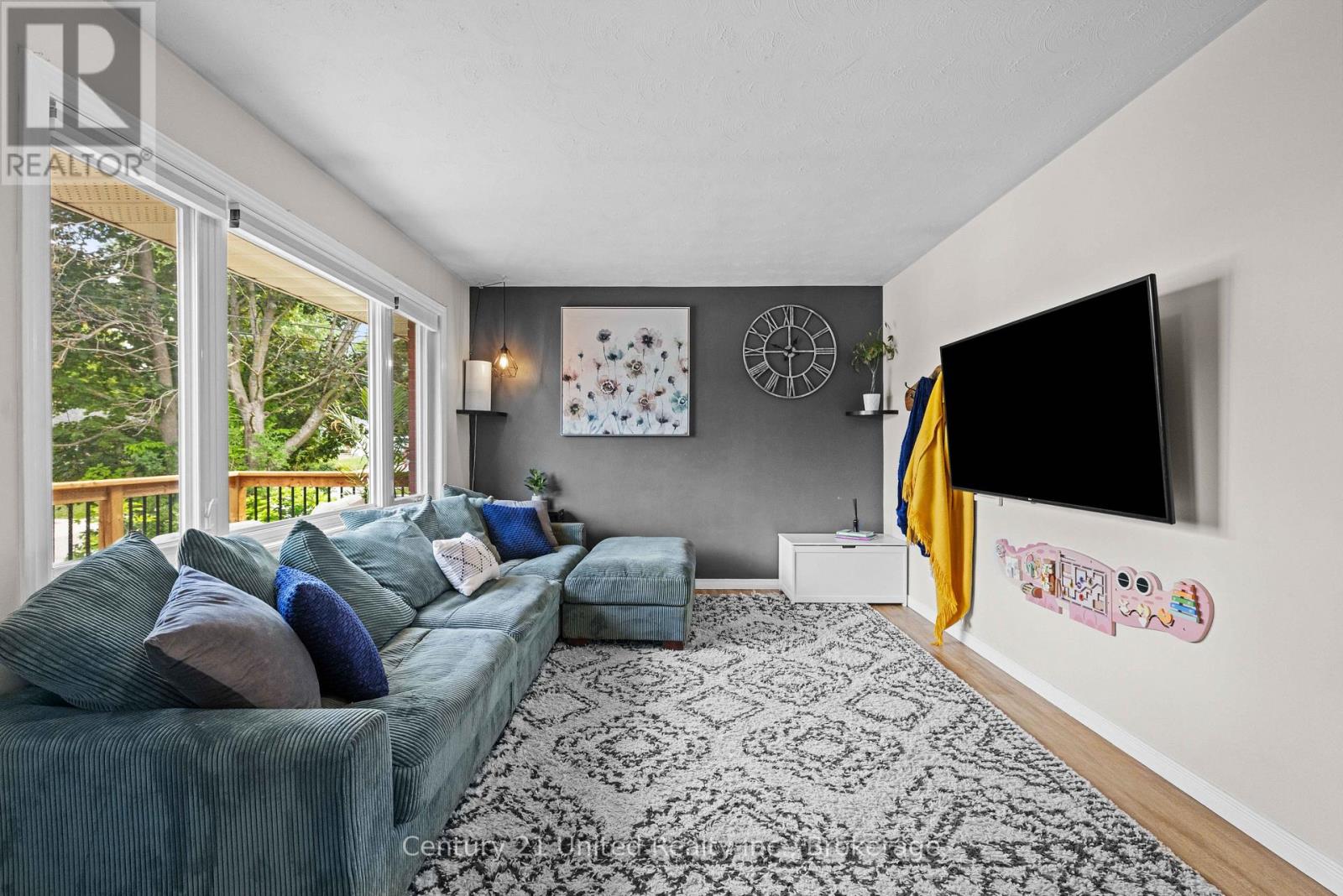 107 STRICKLAND STREET - 3