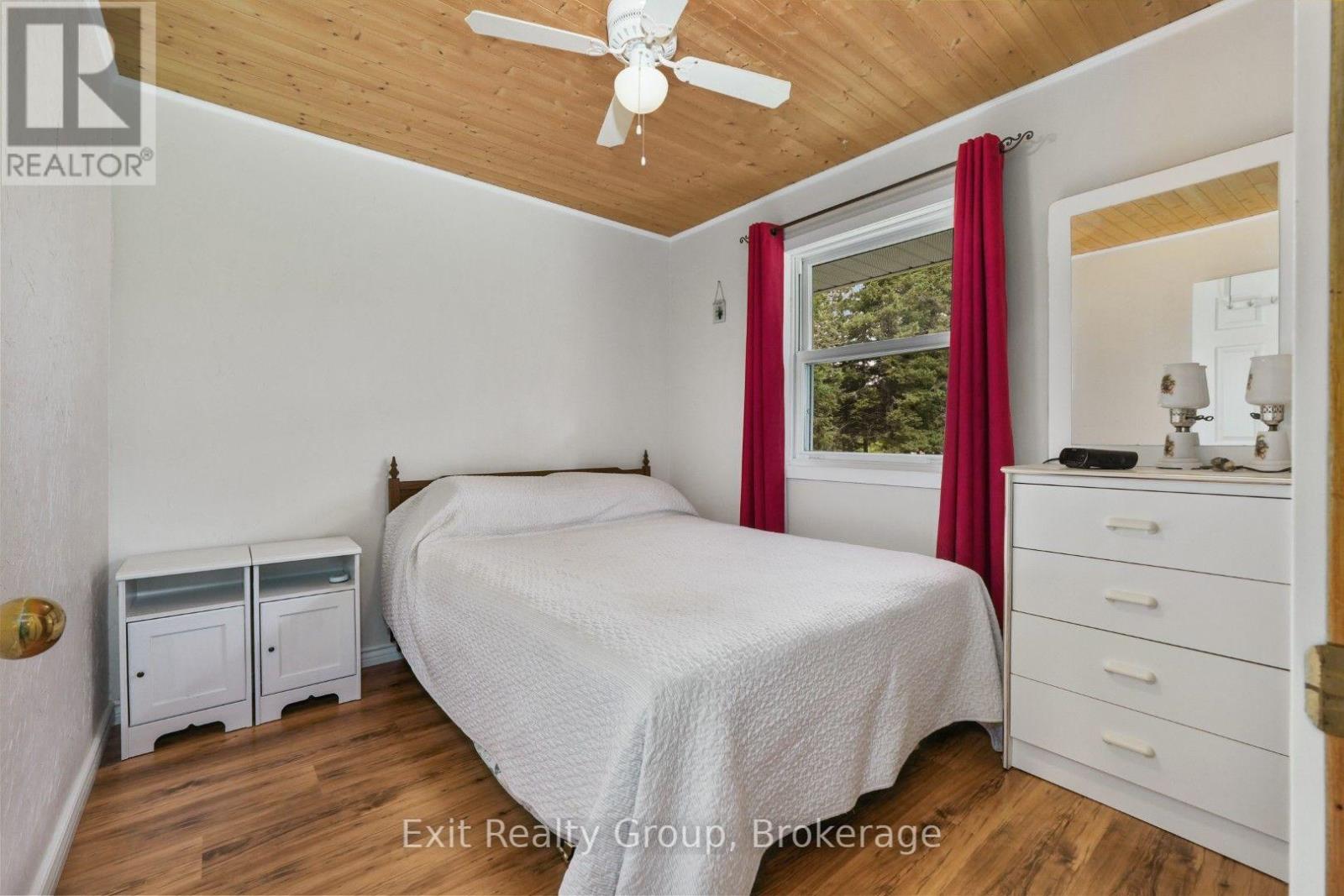 31 BIRCHWOOD COURT - 21
