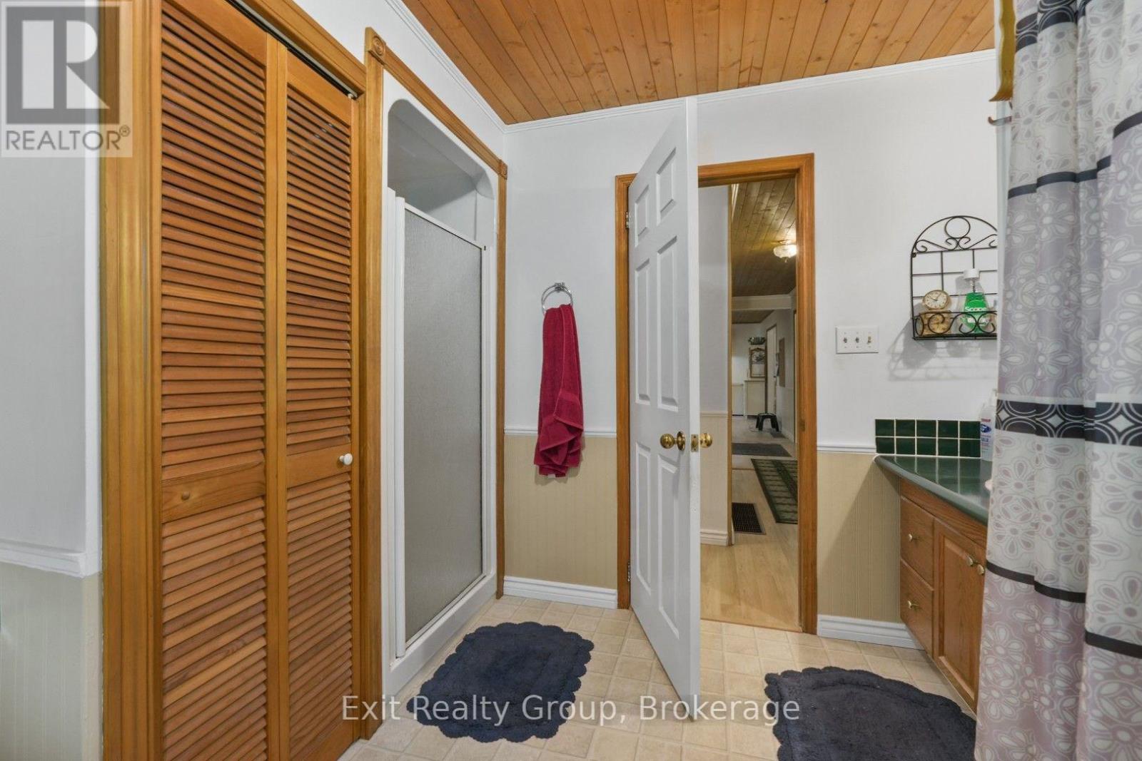 31 BIRCHWOOD COURT - 23