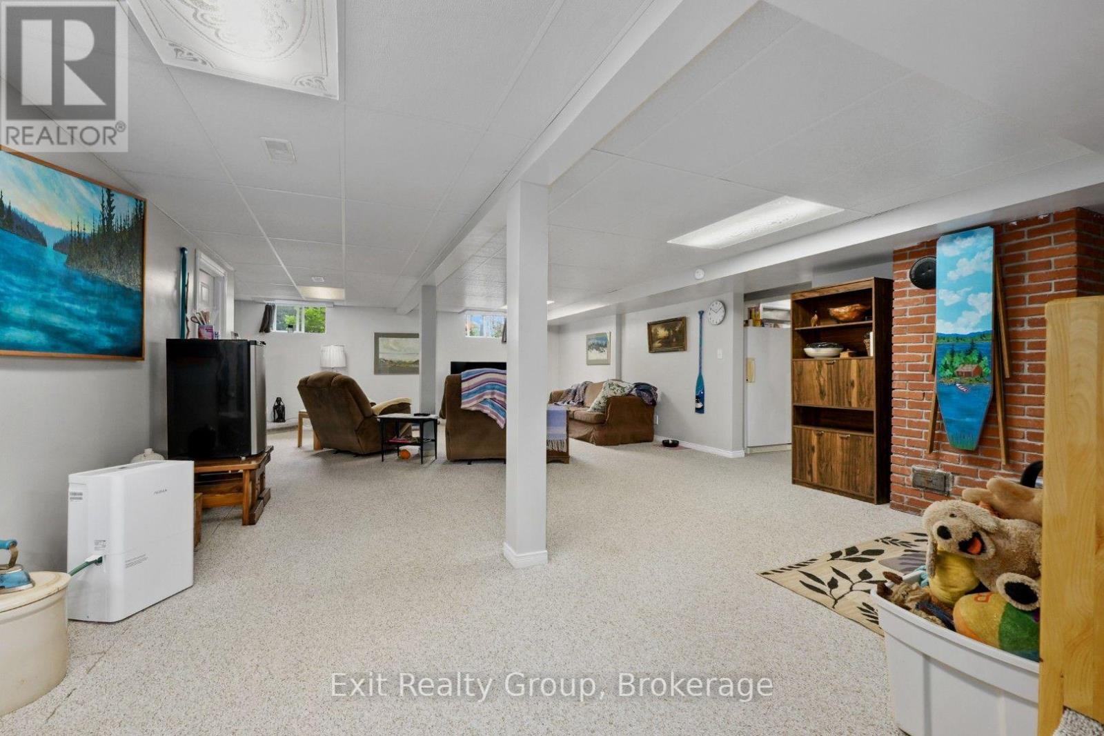 31 BIRCHWOOD COURT - 26