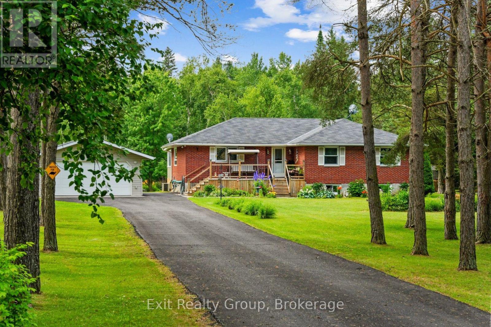 31 BIRCHWOOD COURT - 3
