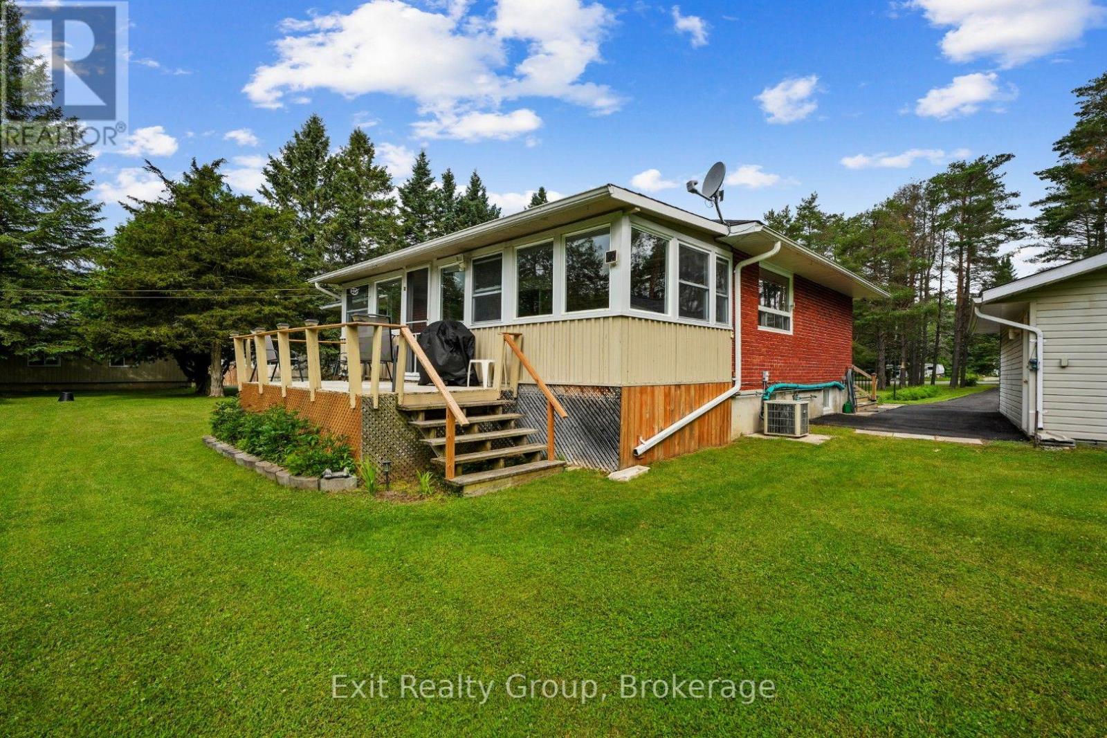 31 BIRCHWOOD COURT - 36