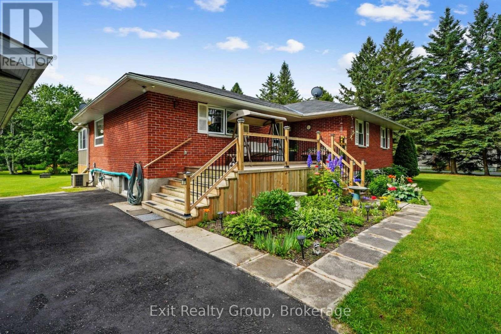 31 BIRCHWOOD COURT - 4