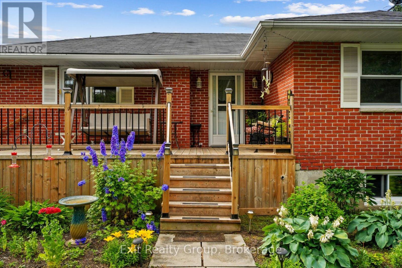 31 BIRCHWOOD COURT - 5