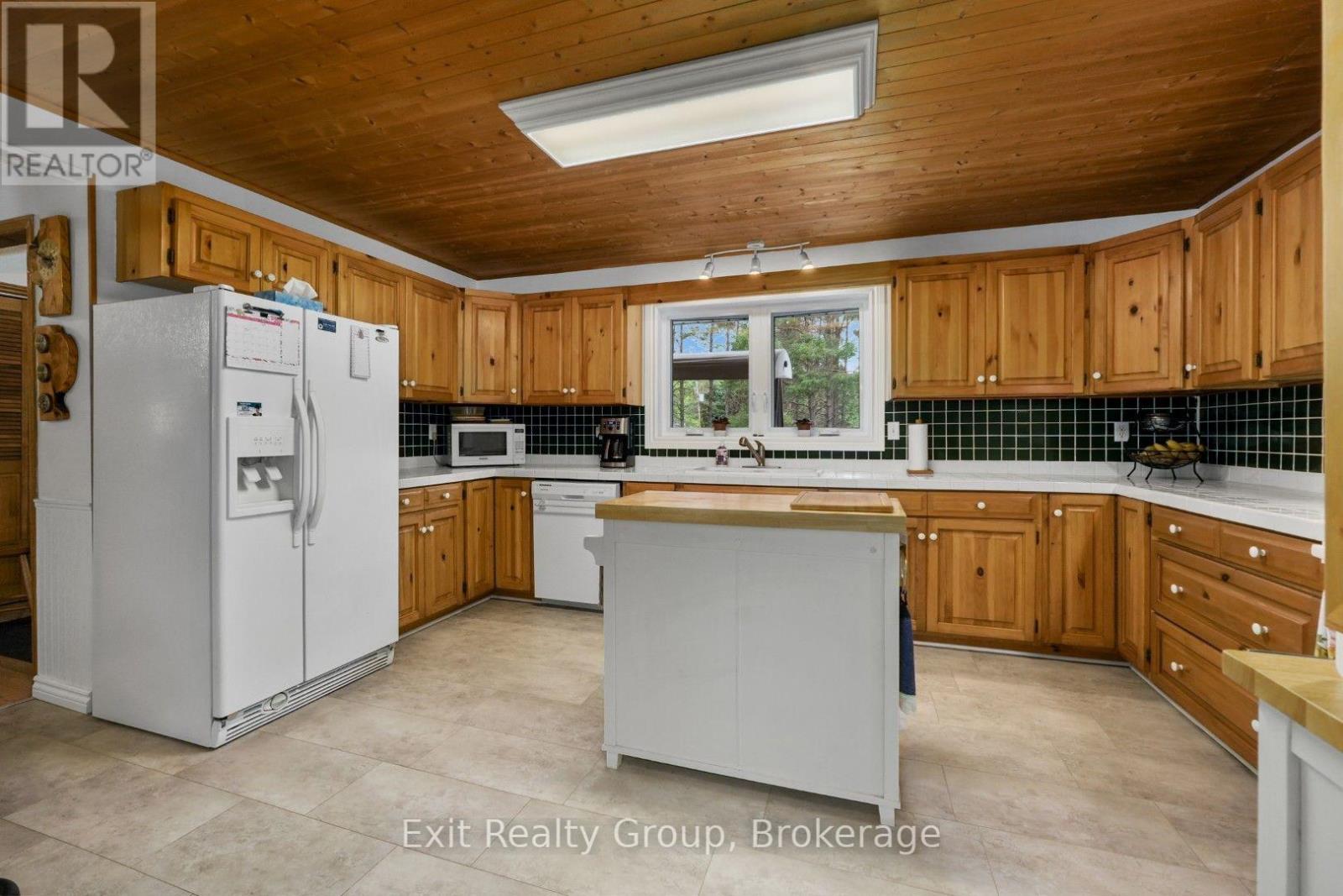 31 BIRCHWOOD COURT - 8