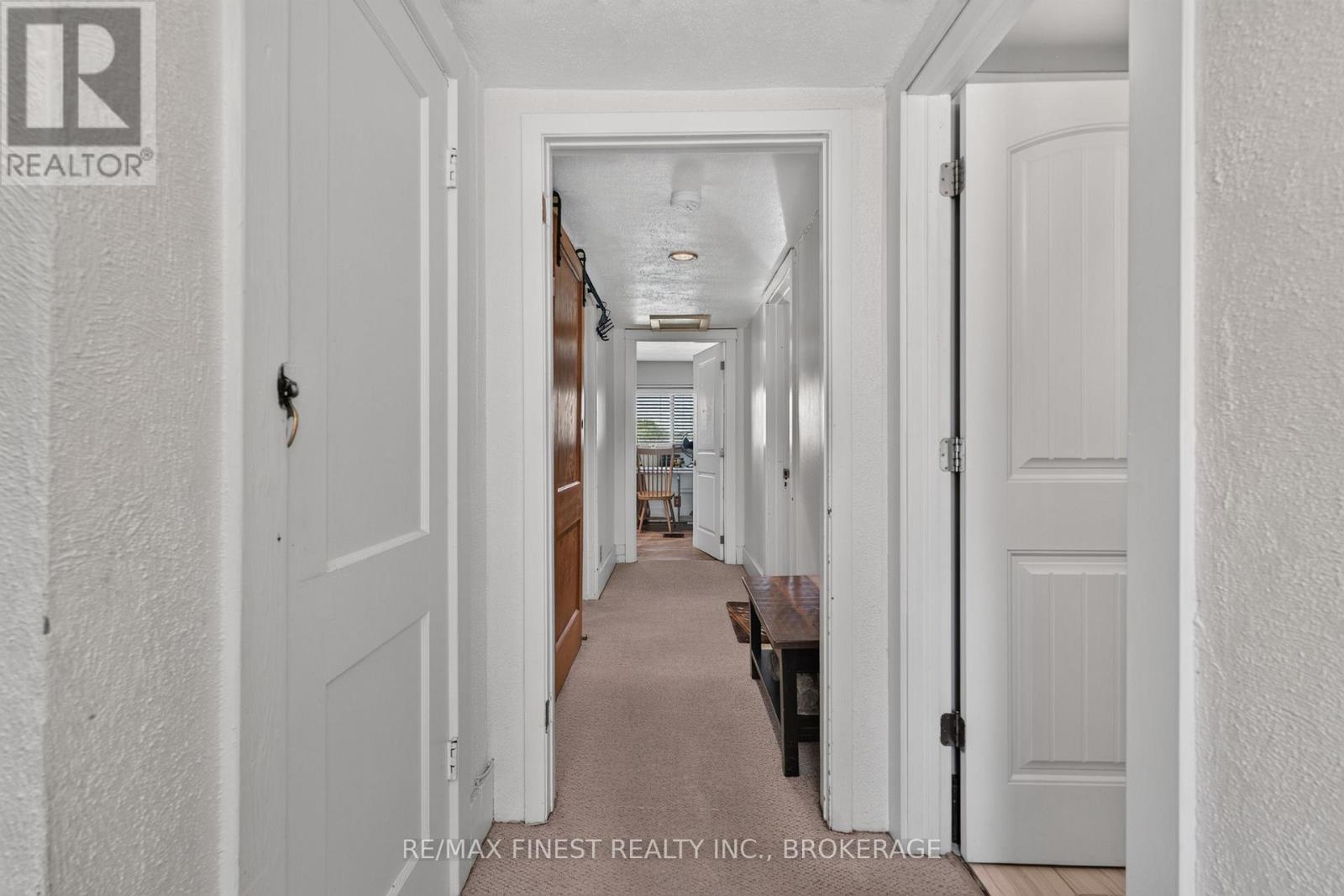 2270 MCIVOR ROAD - 20