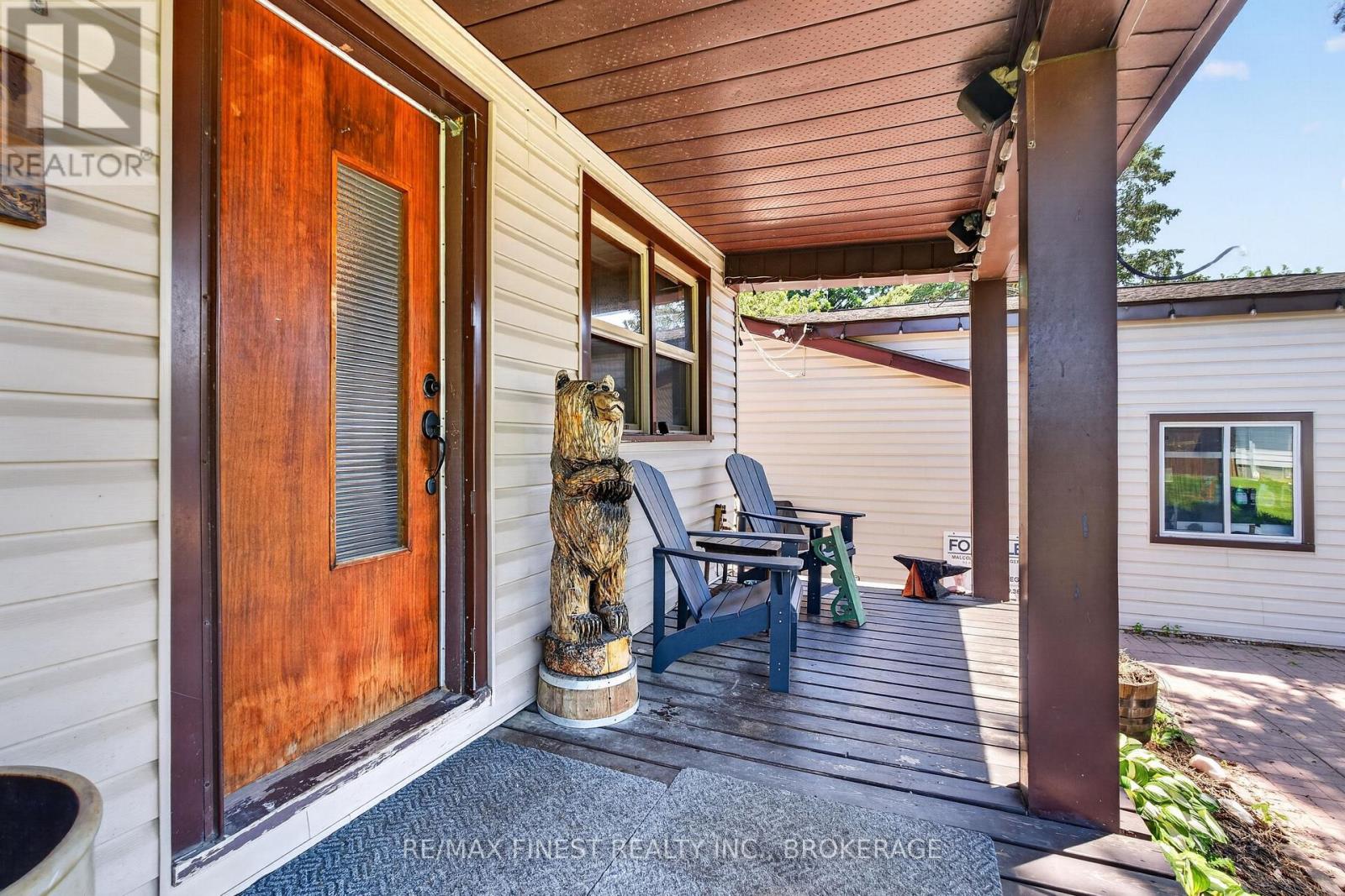 2270 MCIVOR ROAD - 7