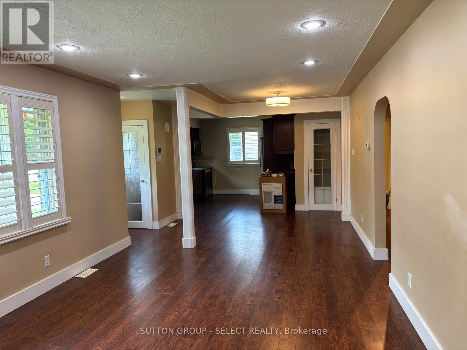 316 RIDGEWOOD CRESCENT - Image 9