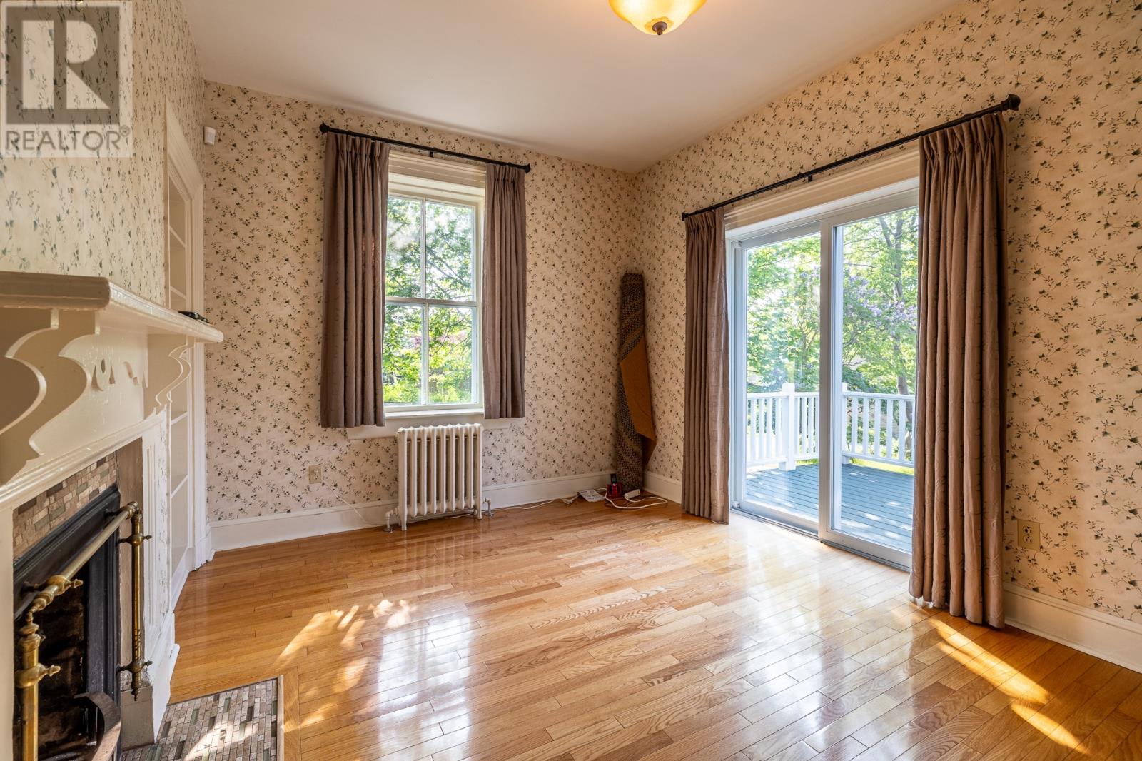 93 Forest Road - 11