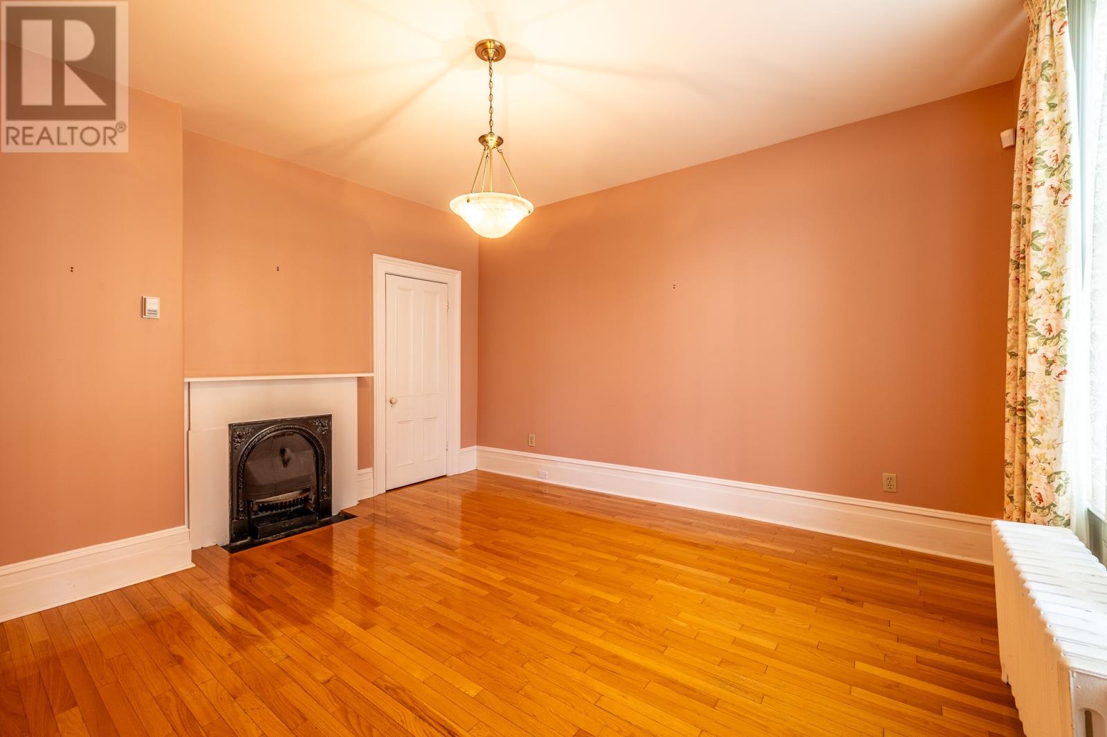 93 Forest Road - 4