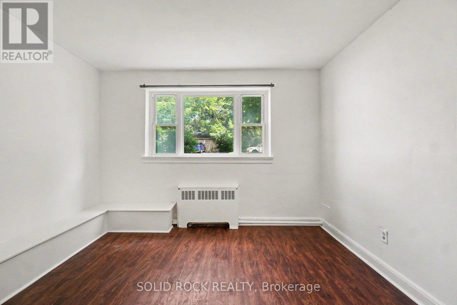 2 – 726 EDISON AVENUE, Ottawa. Luxury613. By Peter Sagos - Image 10