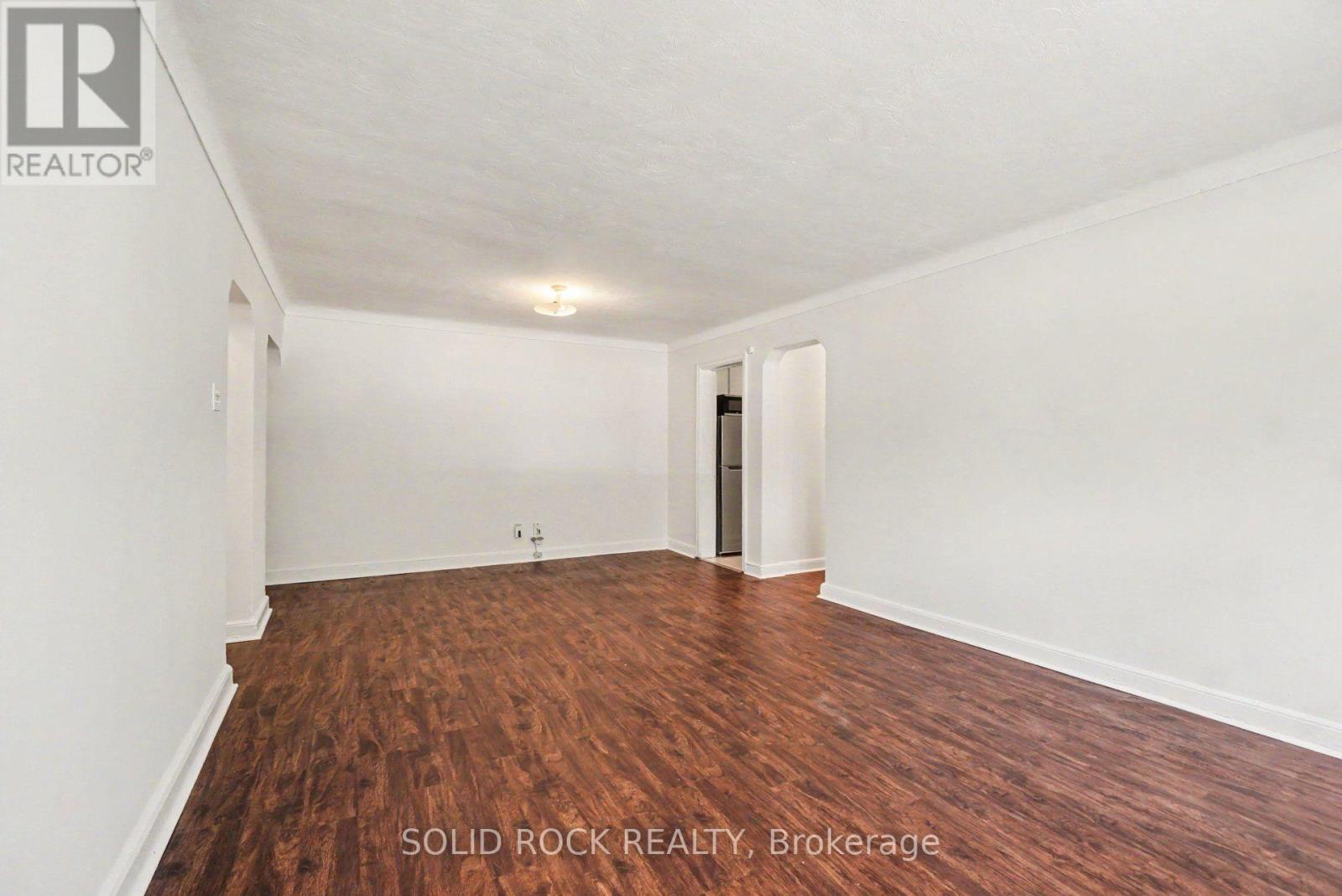 2 – 726 EDISON AVENUE, Ottawa. Luxury613. By Peter Sagos - Image 7