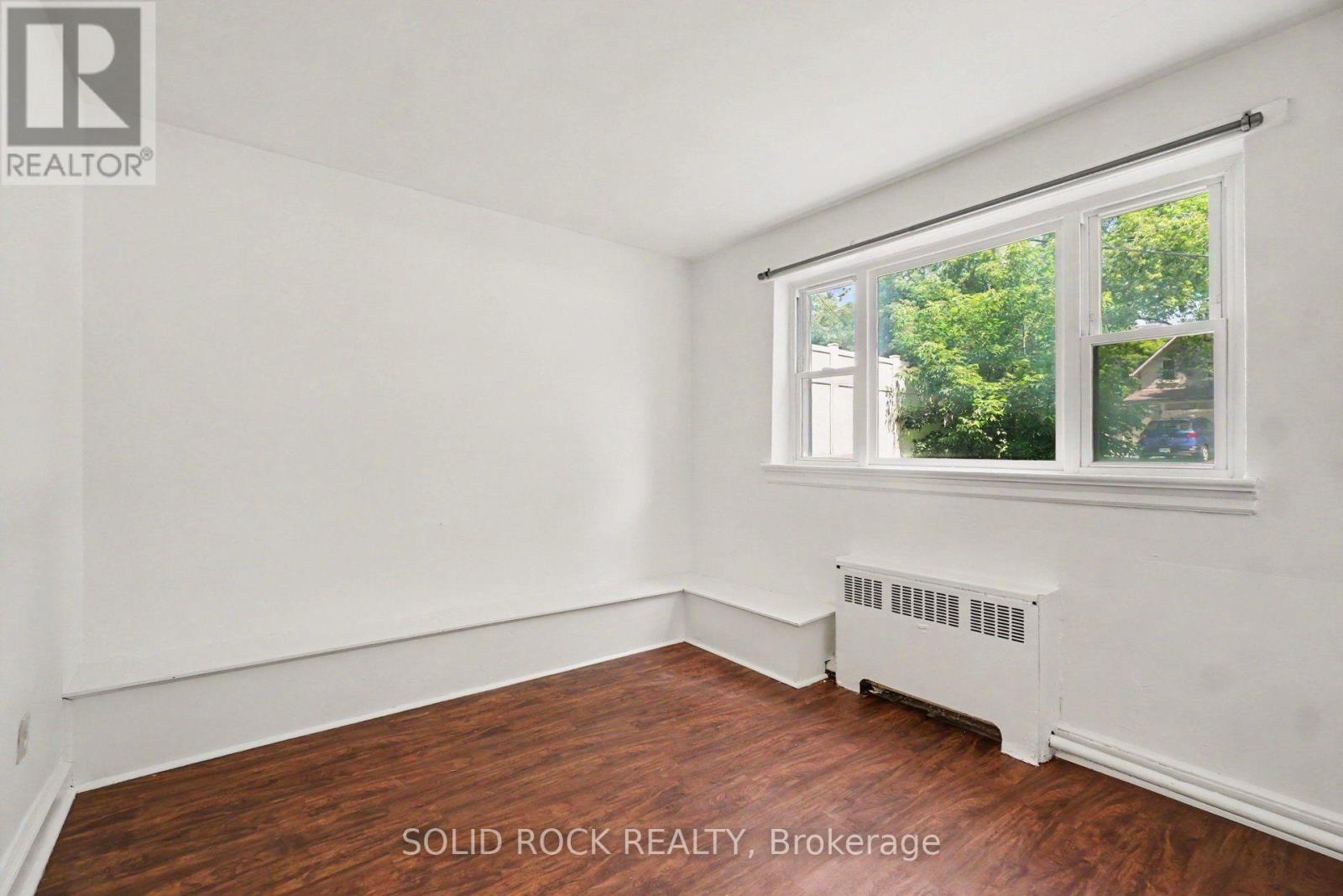2 – 726 EDISON AVENUE, Ottawa. Luxury613. By Peter Sagos - Image 9