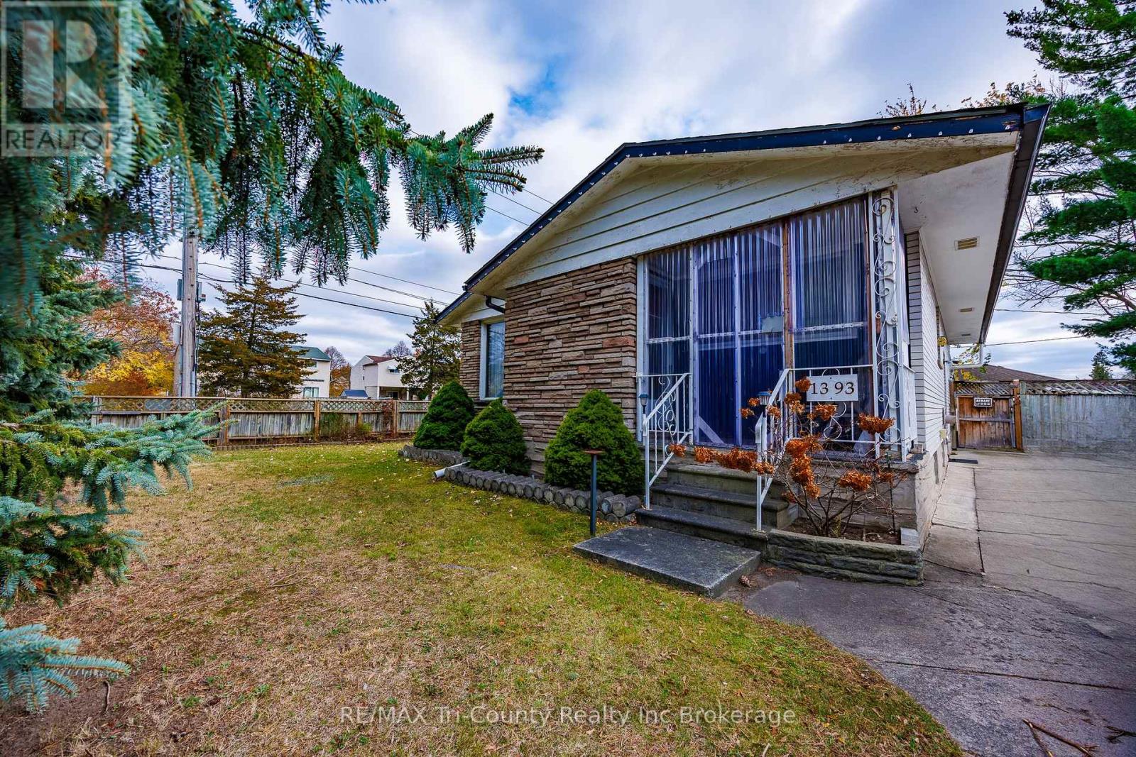 1393 THORMAN DRIVE - 1
