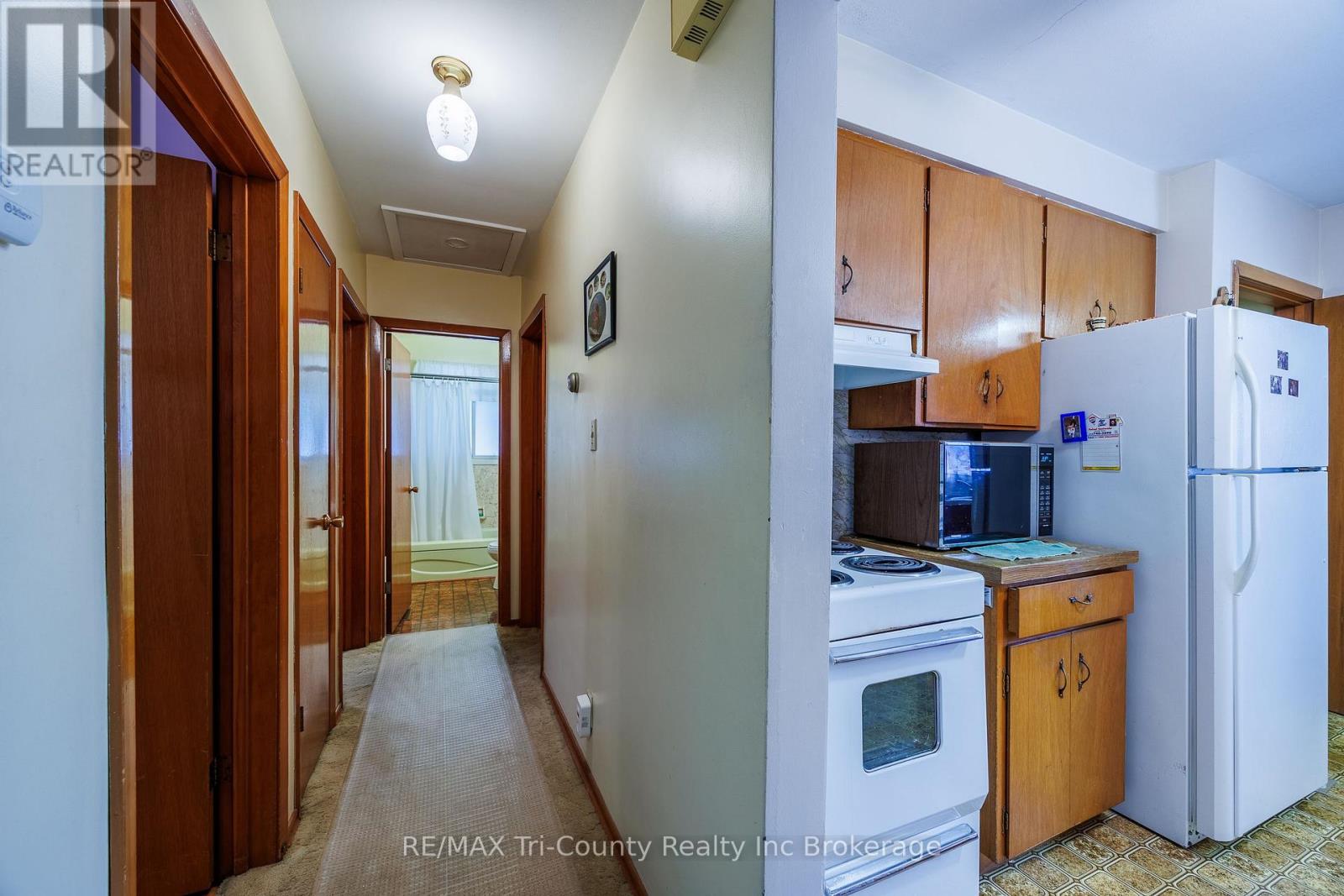 1393 THORMAN DRIVE - 10