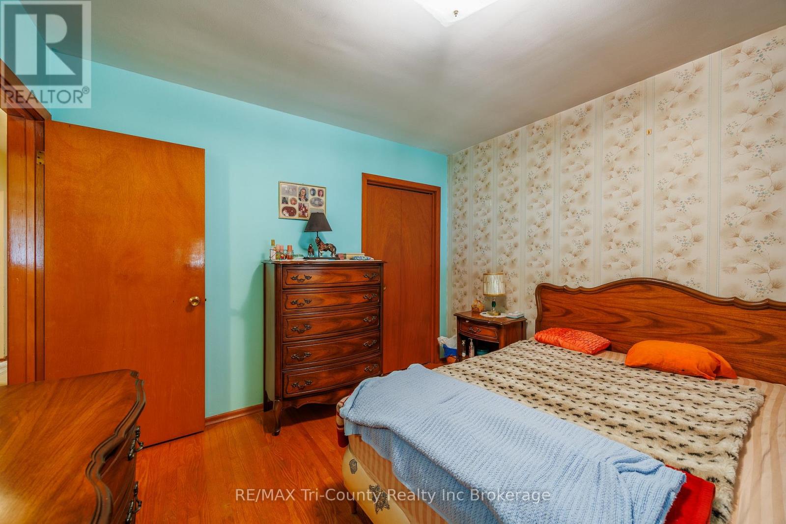 1393 THORMAN DRIVE - 14