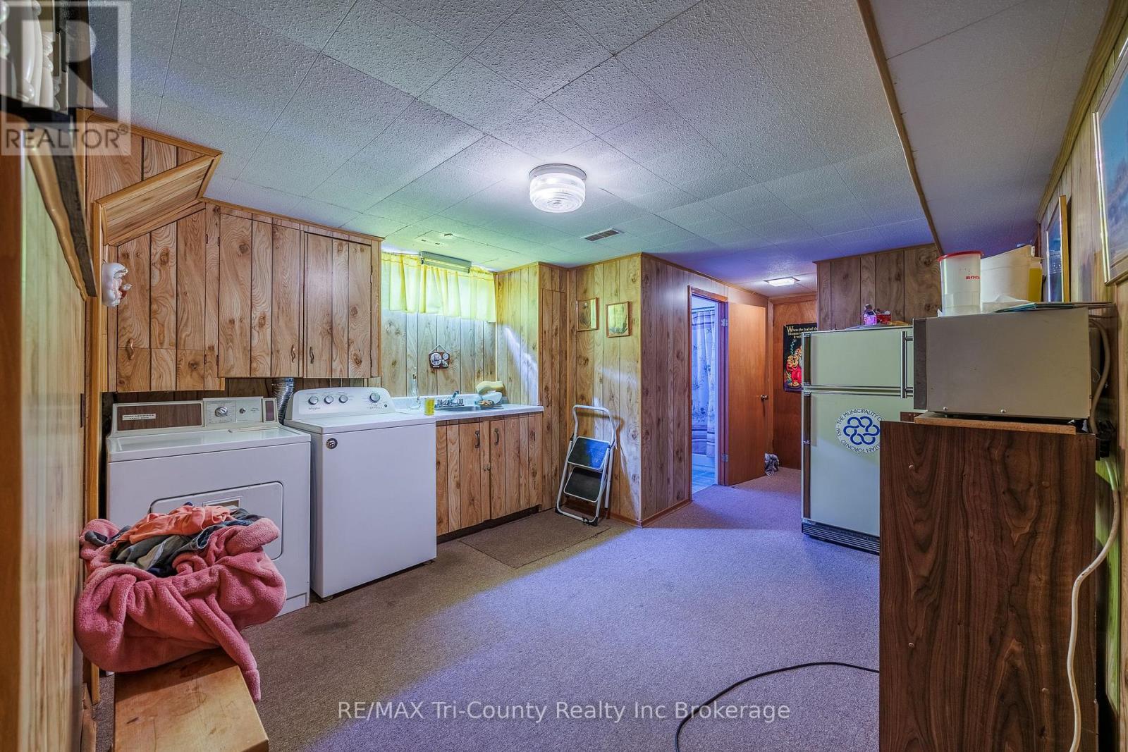 1393 THORMAN DRIVE - 19