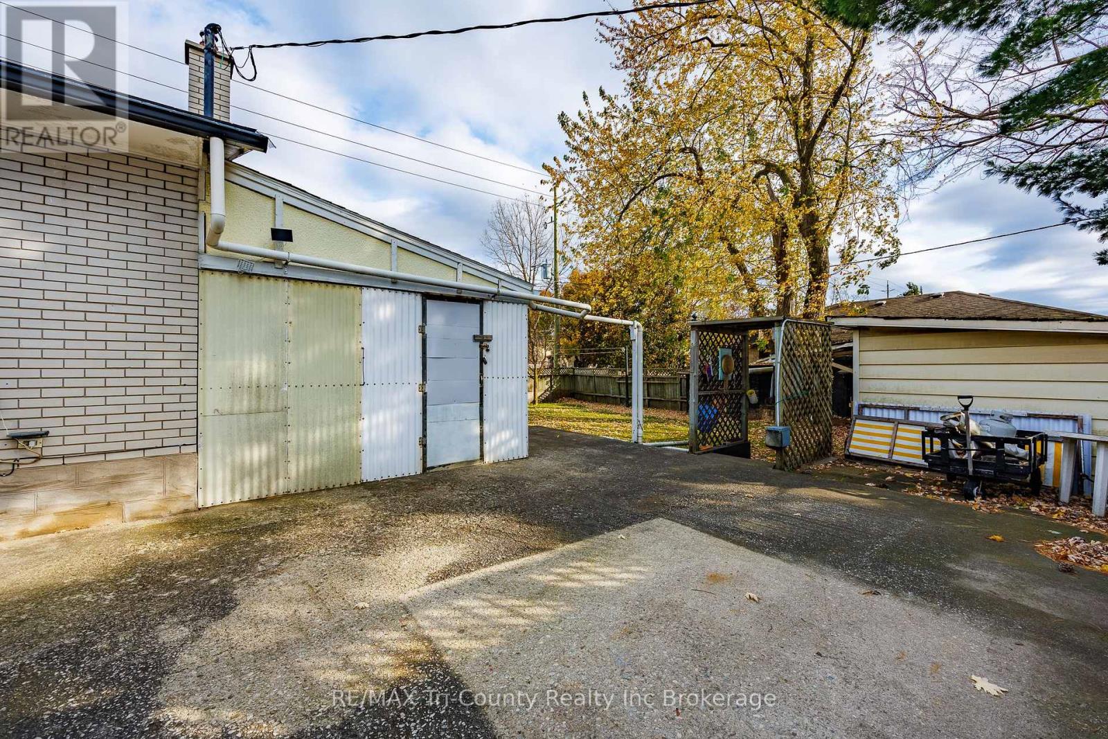 1393 THORMAN DRIVE - 26