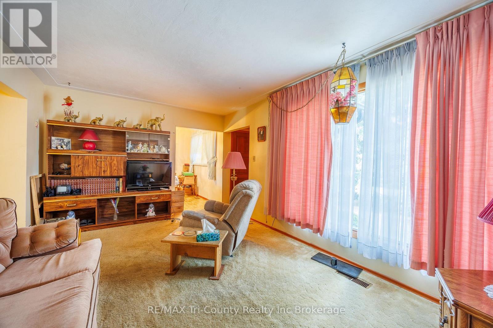 1393 THORMAN DRIVE - 8