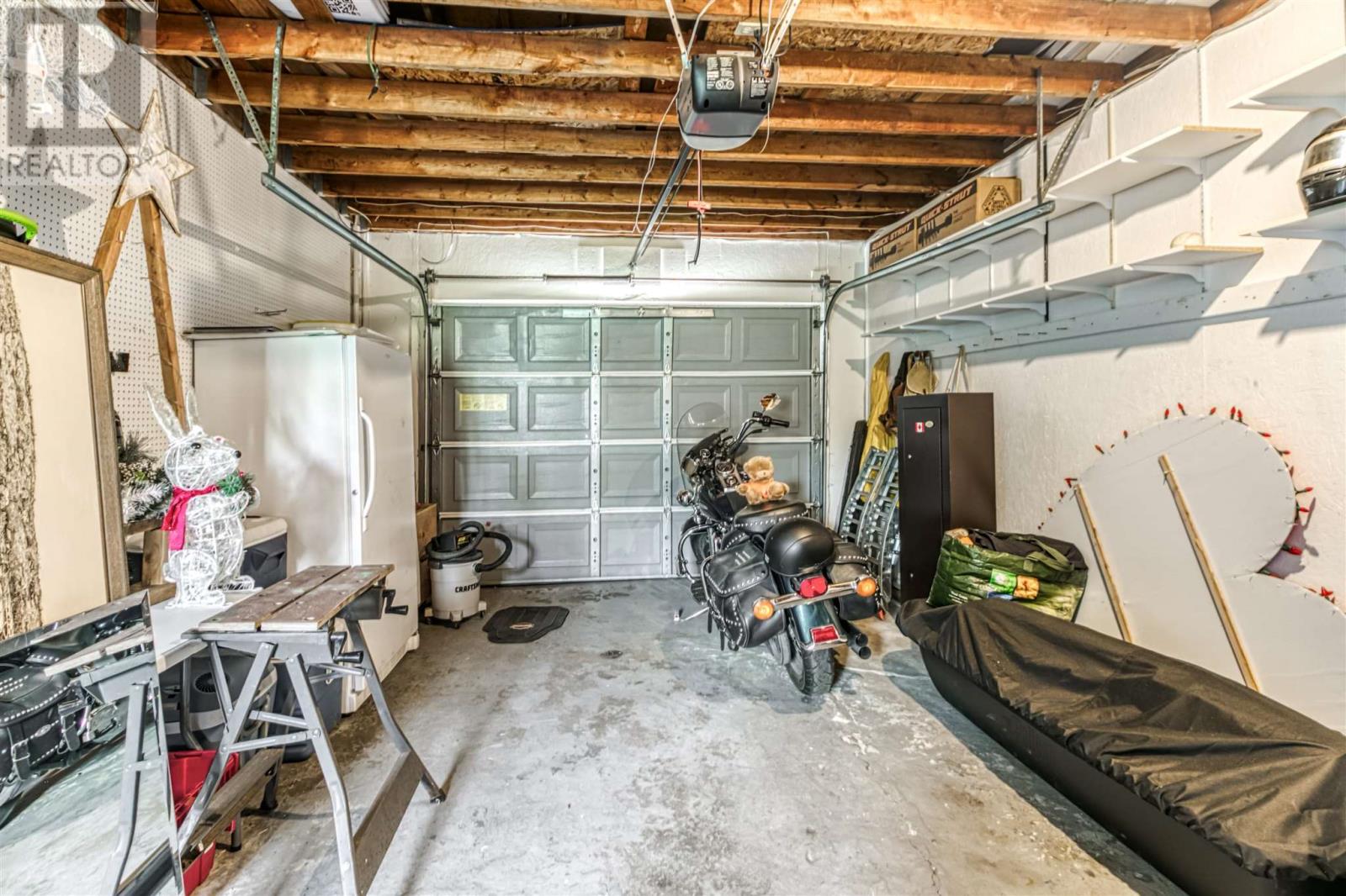 59 Hirshhorn AVE - 29