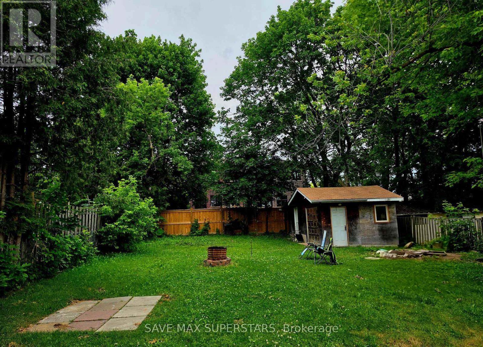 93 JOHN STREET E - 12