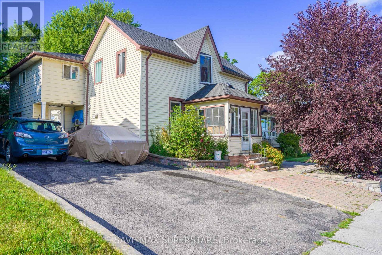 93 JOHN STREET E - 1