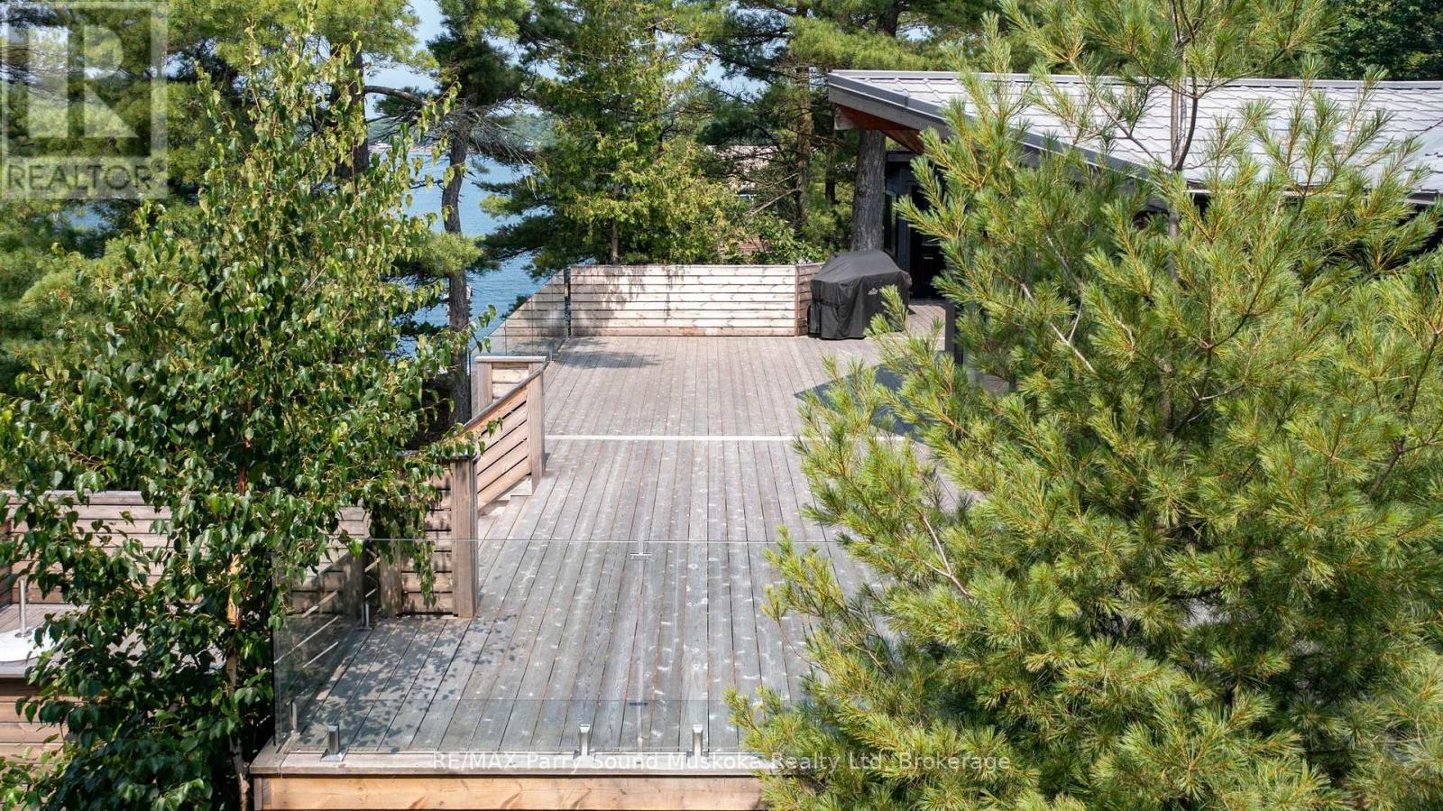 2 A258 (BLUEBERRY POINT) ISLAND - 39