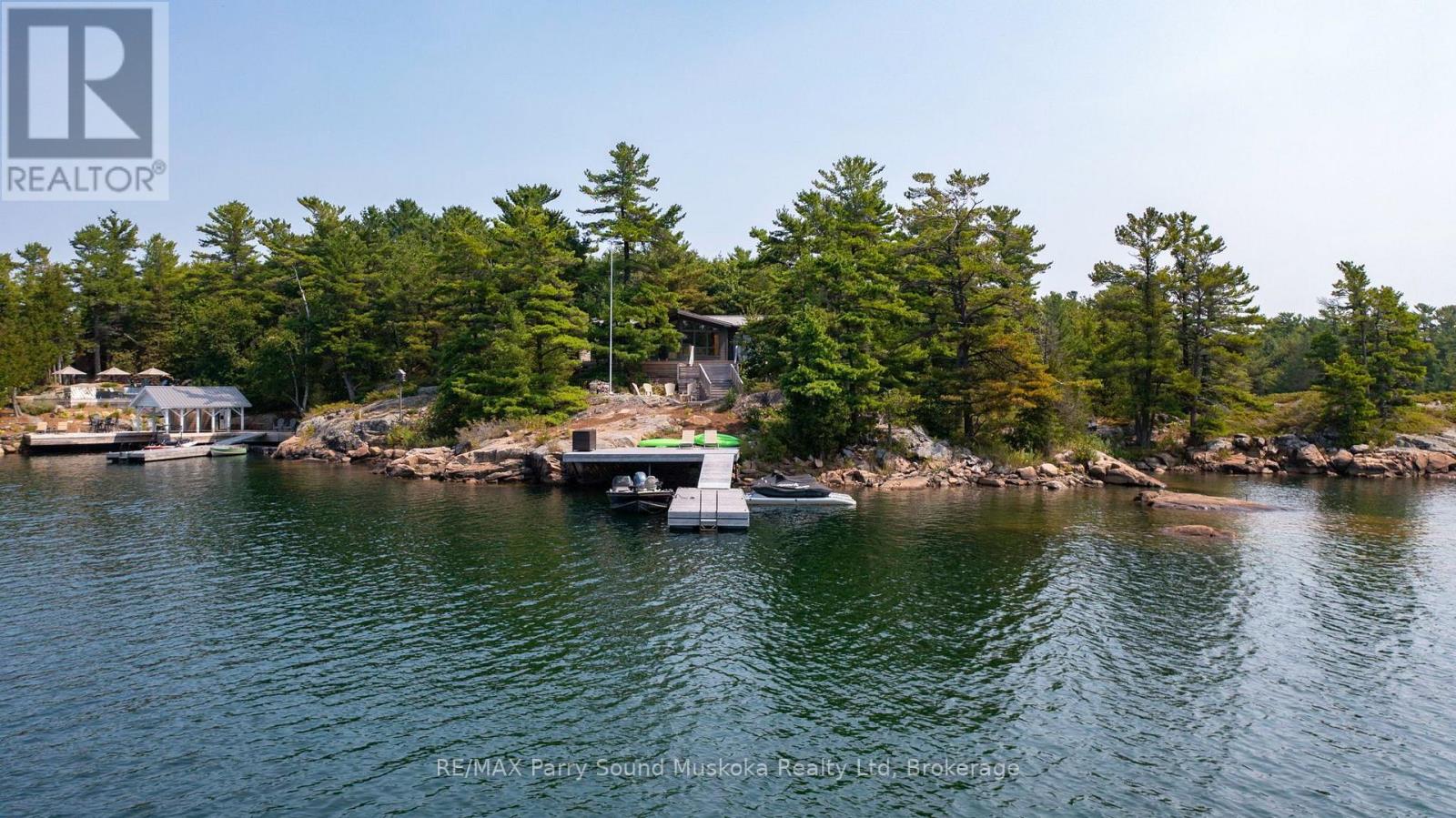 2 A258 (BLUEBERRY POINT) ISLAND - 44