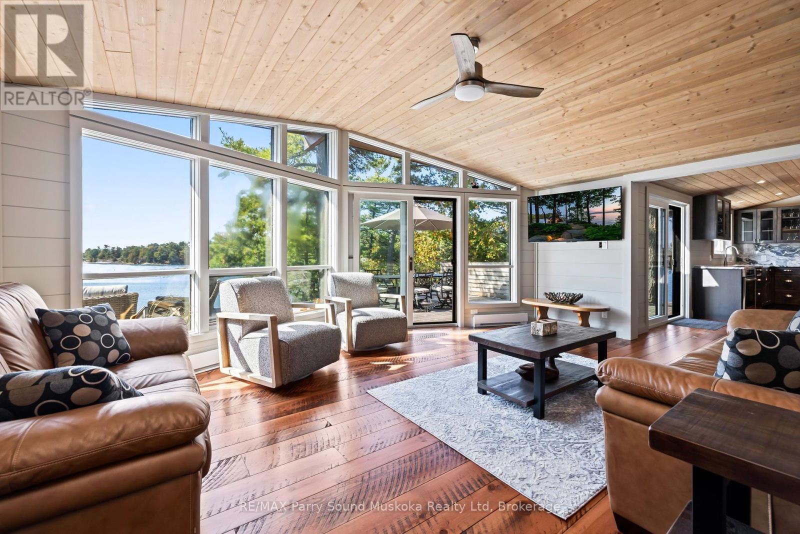 2 A258 (BLUEBERRY POINT) ISLAND - 8