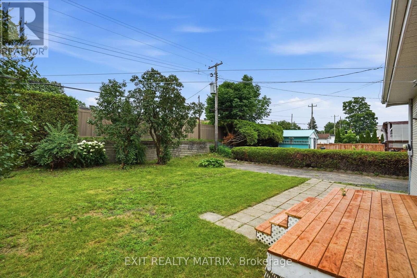 805 CARTIER BOULEVARD - 39