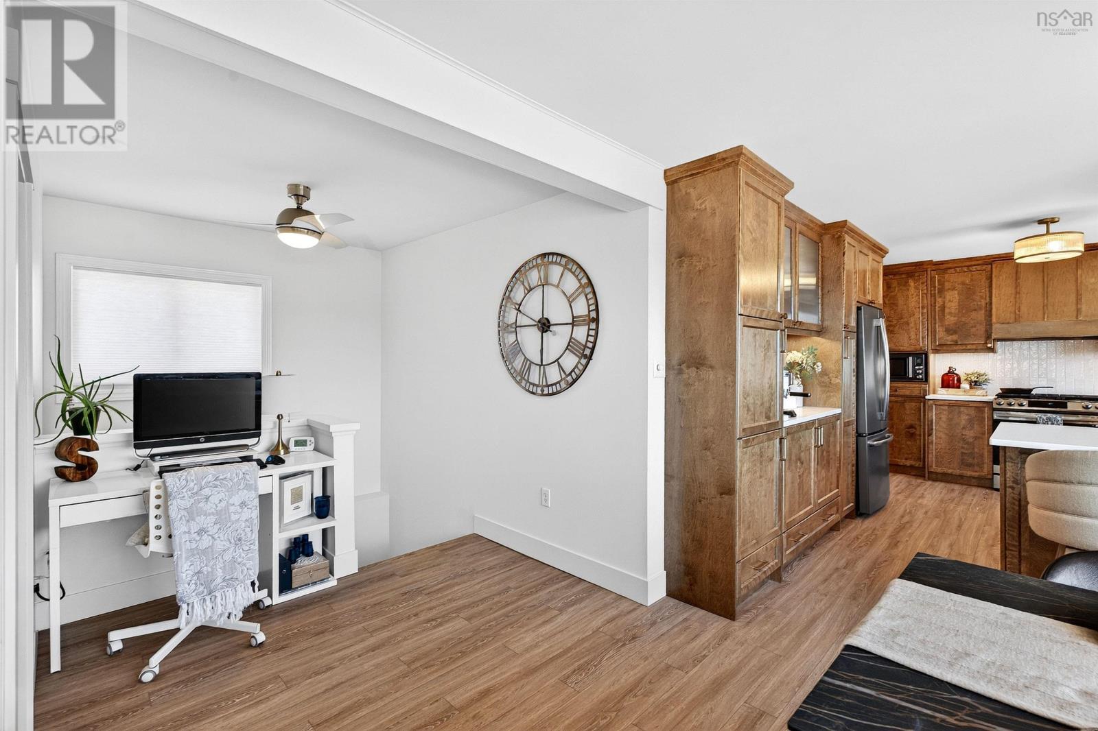 1744 Crowell Road - 11