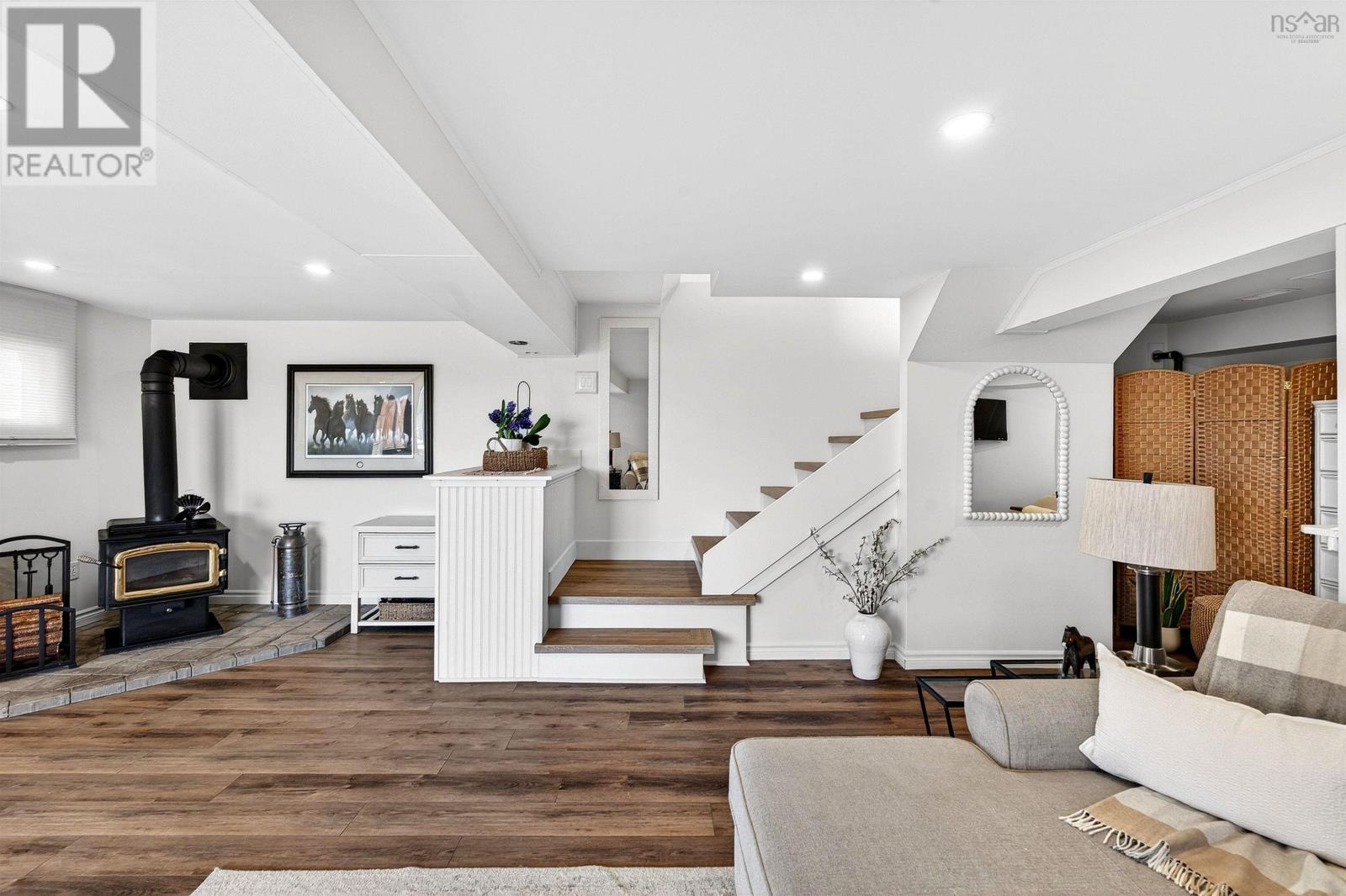 1744 Crowell Road - 21