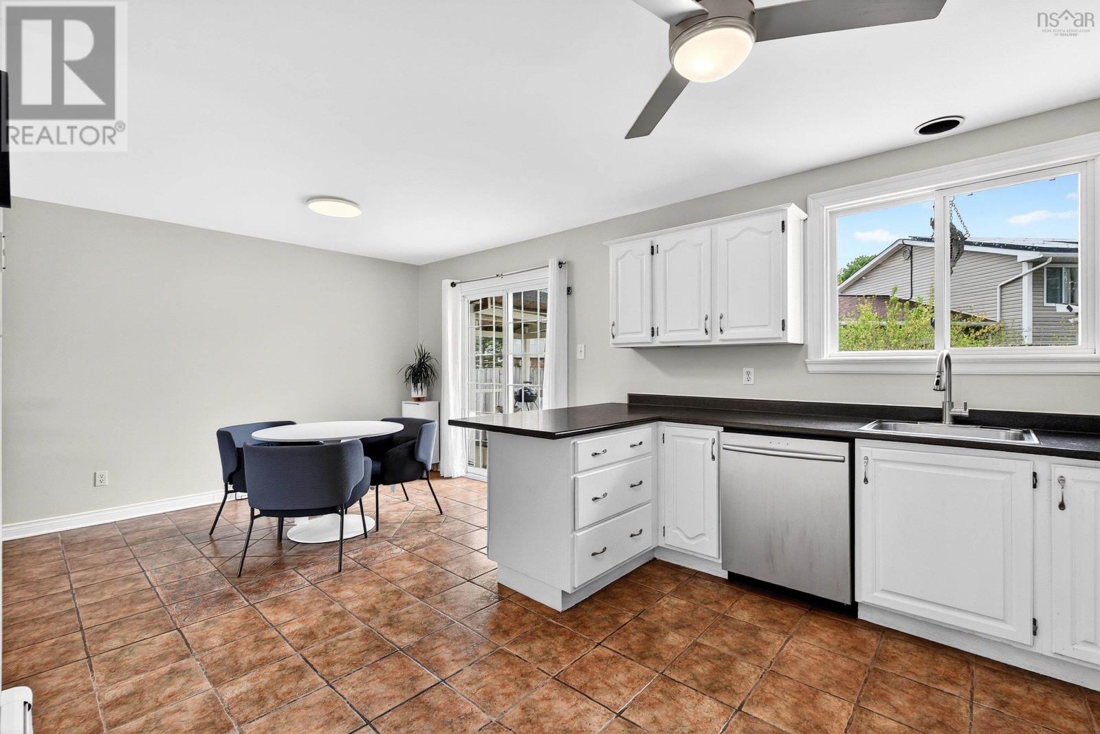 49 Gourok Avenue - 16